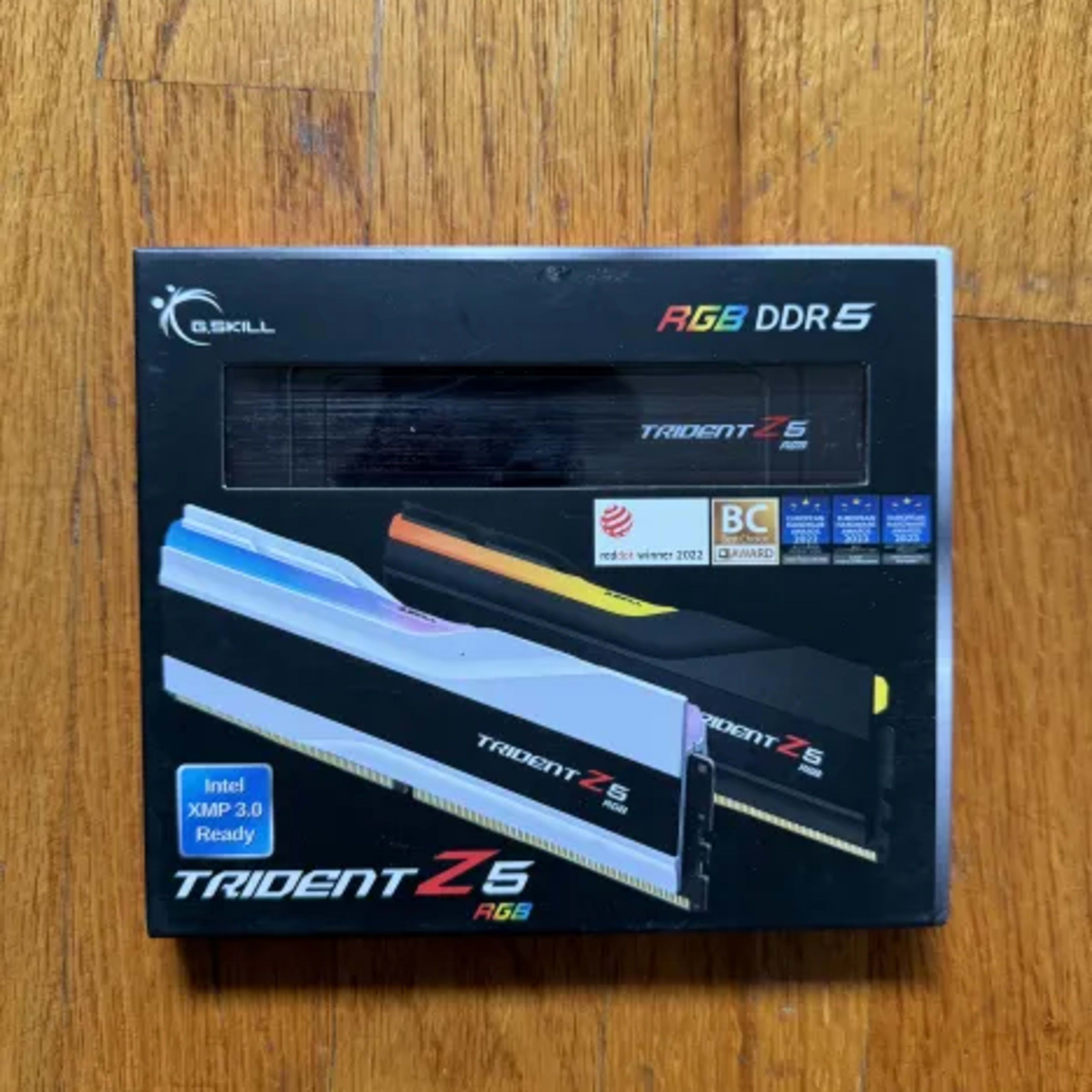 Brand New Gskill Trident z5rgb ddr5 6400 32x2 cl32 (64GB KIT)