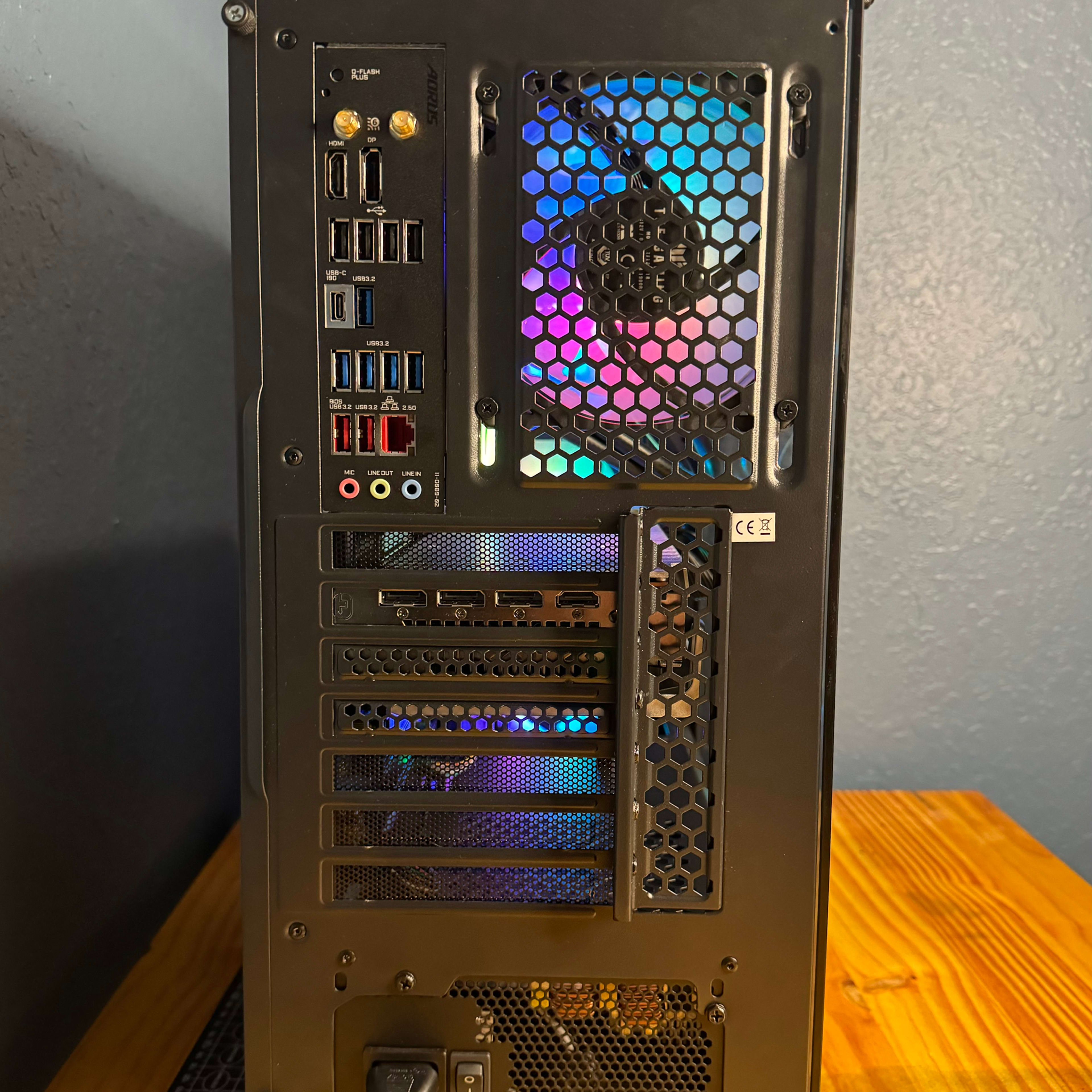 Laser Engraved "Fish Bowl" - 1440p Gaming Beast with 7800X3D CPU and RX 7900XT GPU!