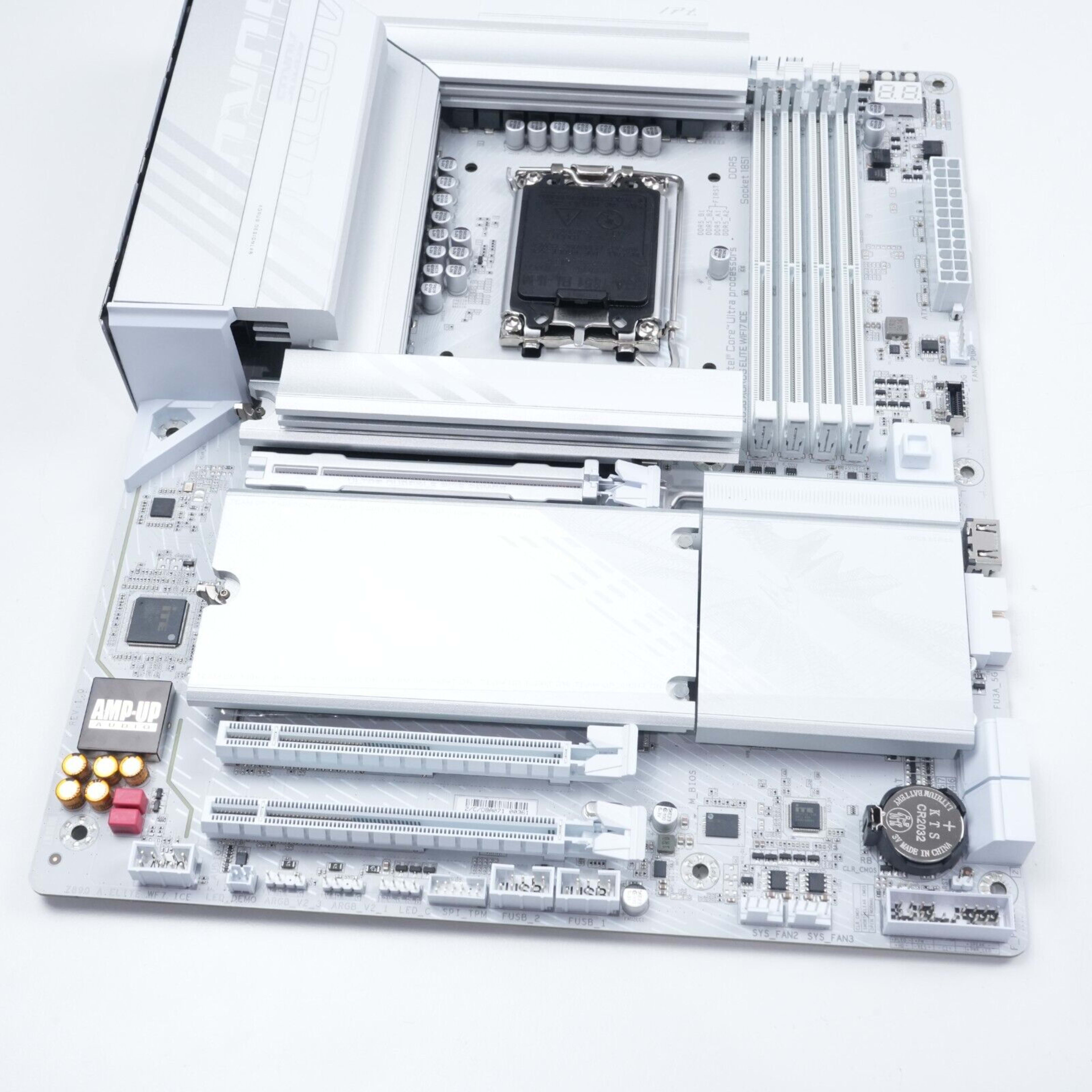 GIGABYTE INTEL Z890 AORUS ELITE WIFI7 ICE/GAME BUNDLE New GIGABYTE INTEL Z890 AORUS ELITE WIFI7 ICE/GAME BUNDLE New