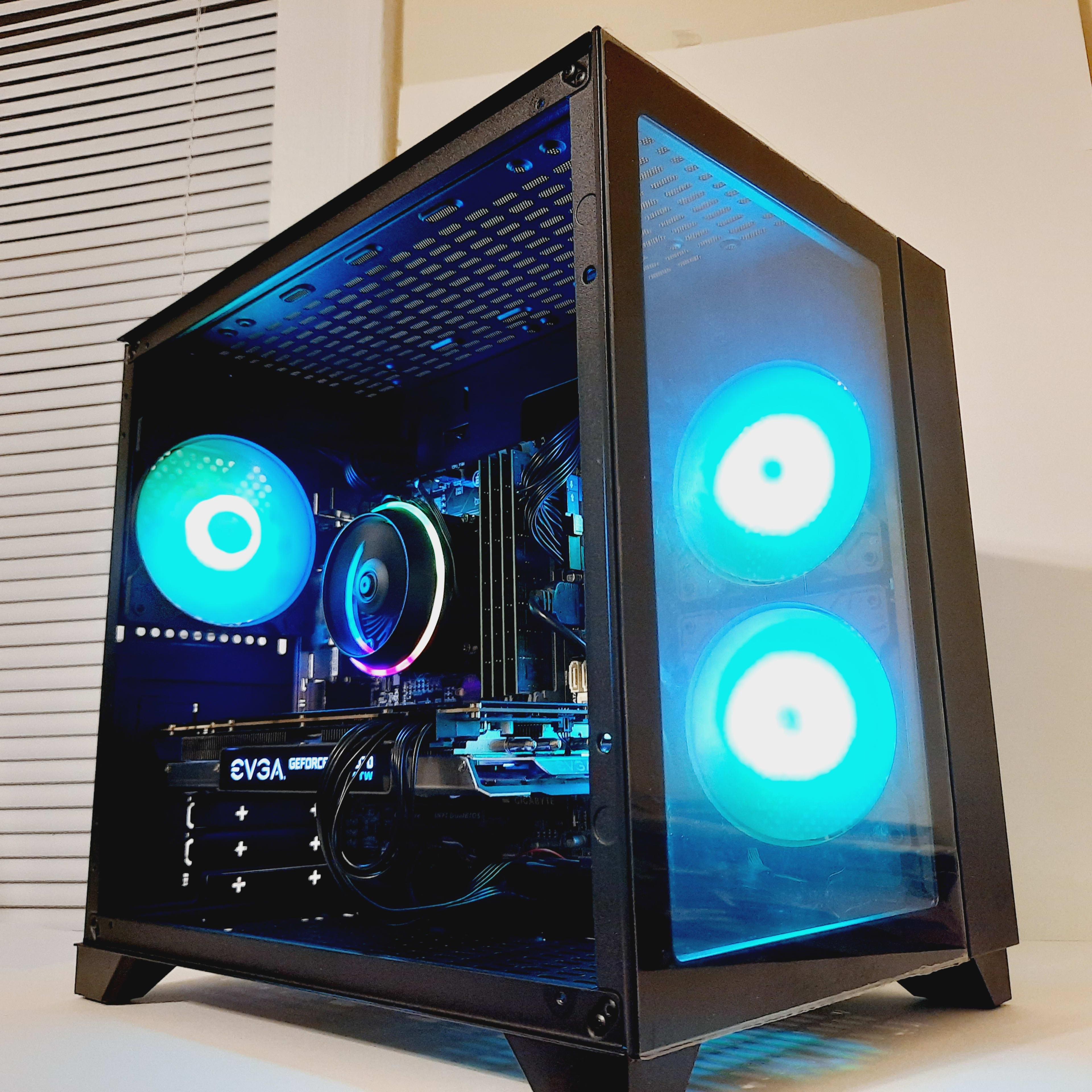 Newly built Gaming PC - Nvidia GTX 1070 8GB / Intel i7 4790 / 16GB RAM / 750GB SSD / RGB Fans