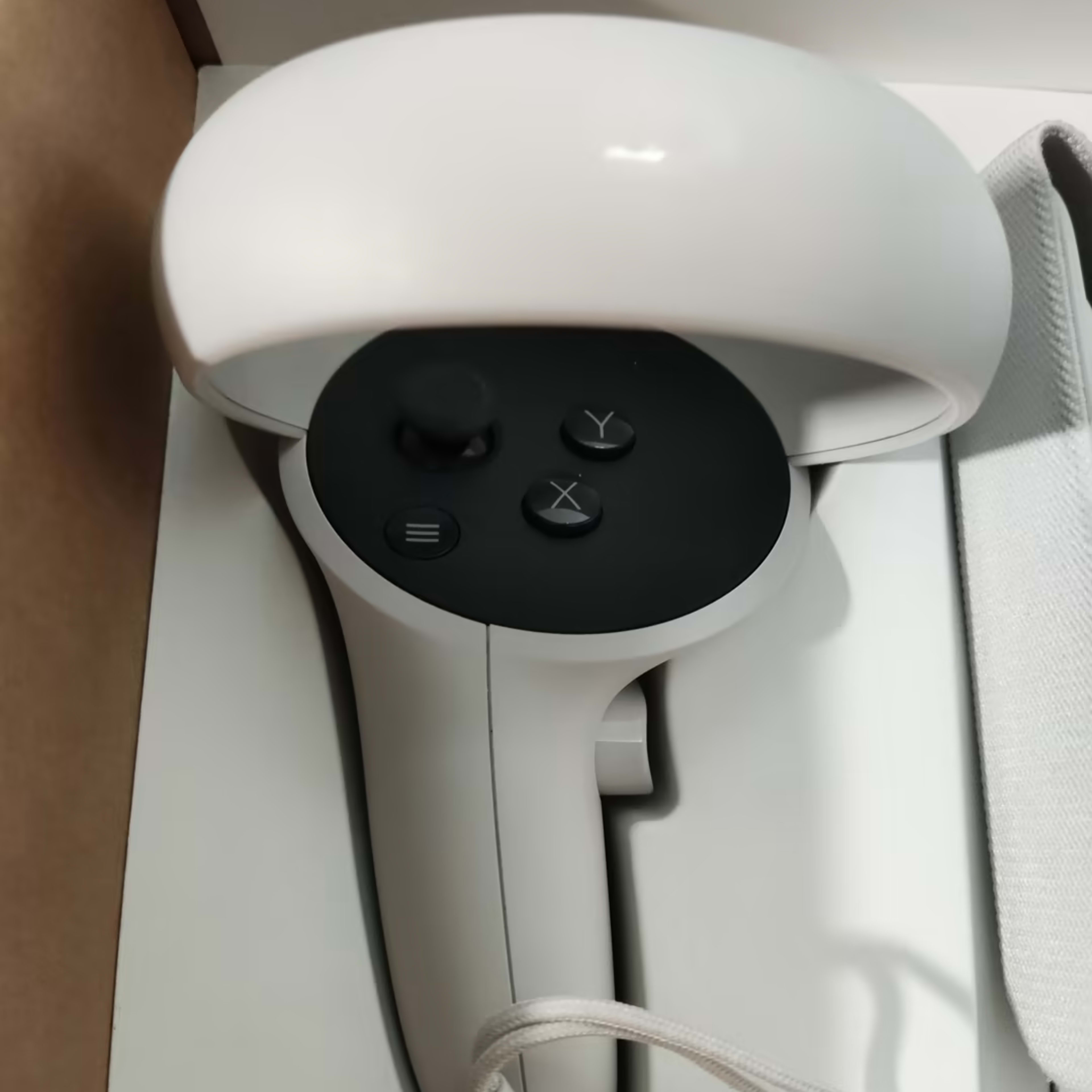 Oculus Quest 2 64GB VR Kit - No PC required!