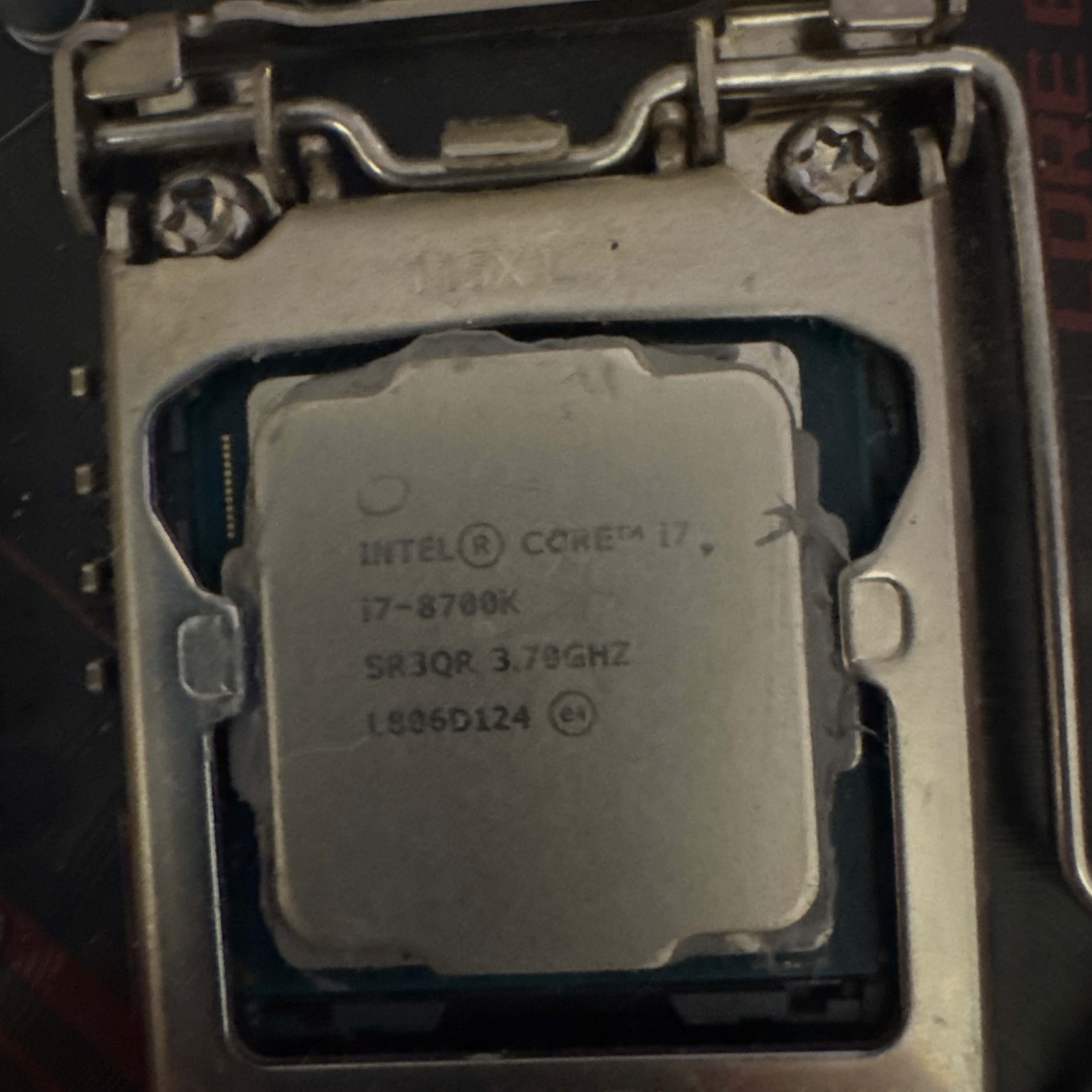 i7 8700K 16GB Crucial Ballistix DDR4 and MSI MPG Z390 Gaming i7 8700K 16GB Crucial Ballistix DDR4 and MSI MPG Z390 Gaming