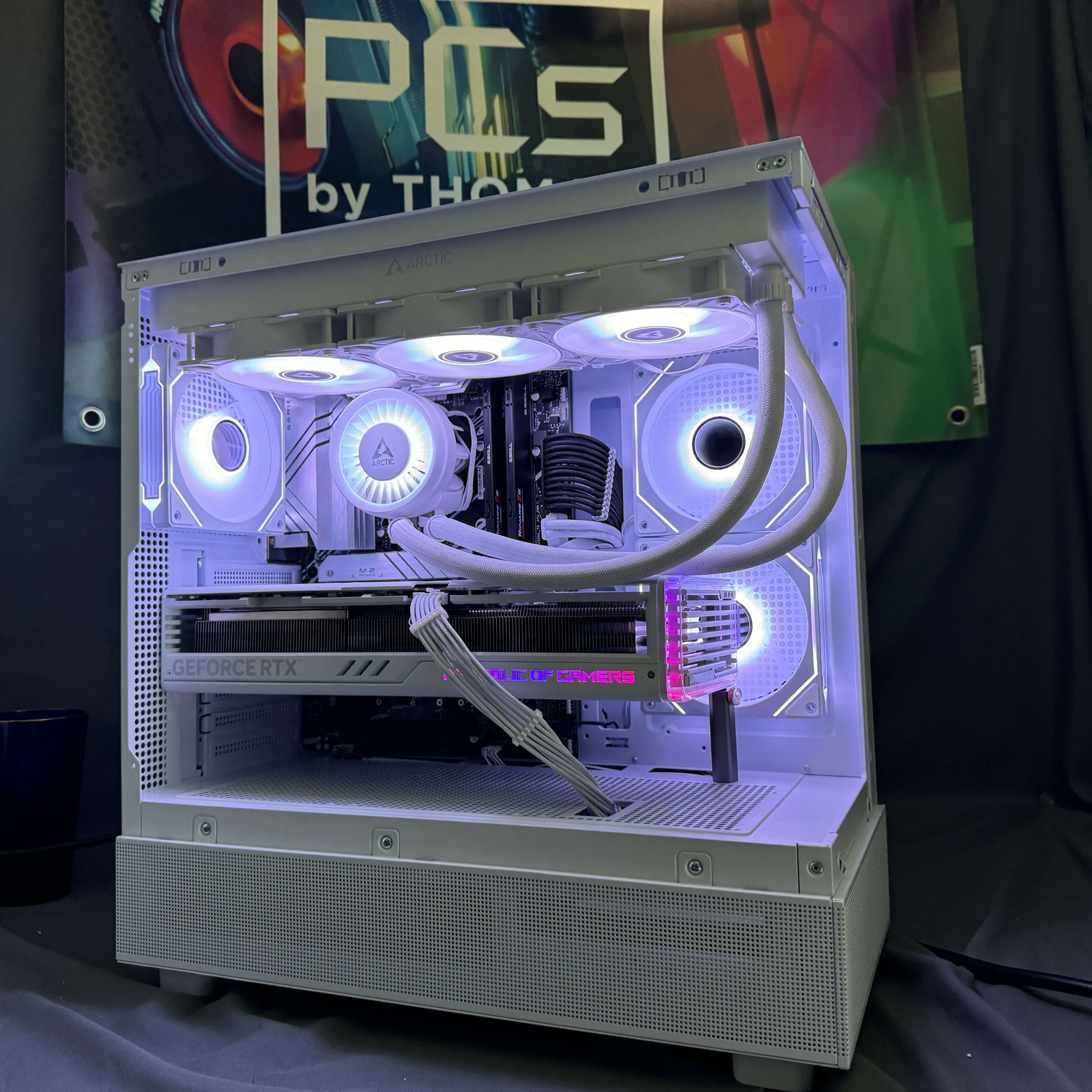 RTX 4090 Whiteout Gaming PC