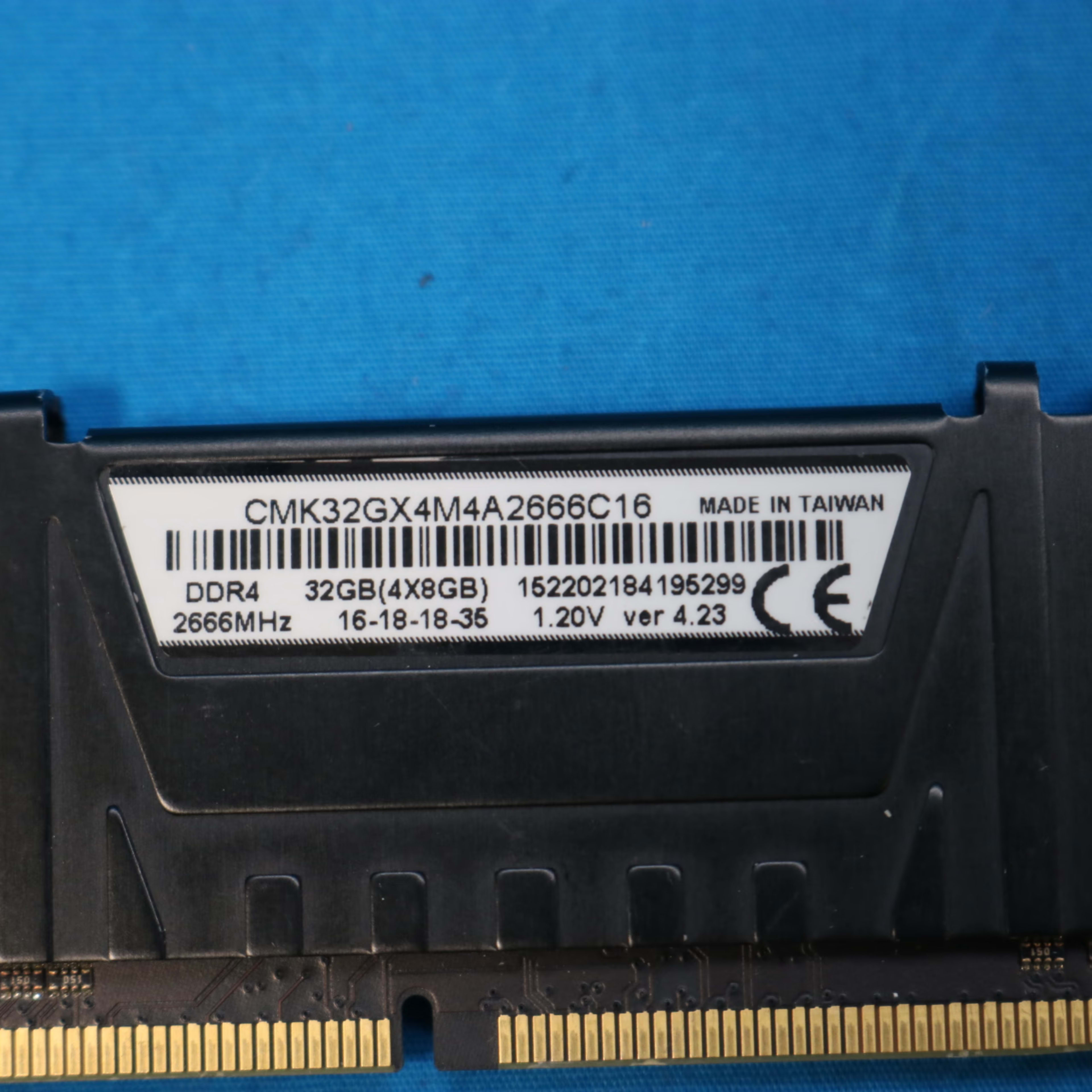 Corsair Vengeance LPX 32GB (4x8GB) DDR4 2666MHz CL16 1.20V Desktop RAM CMK32GX4M4A2666C16 ver. 4.23