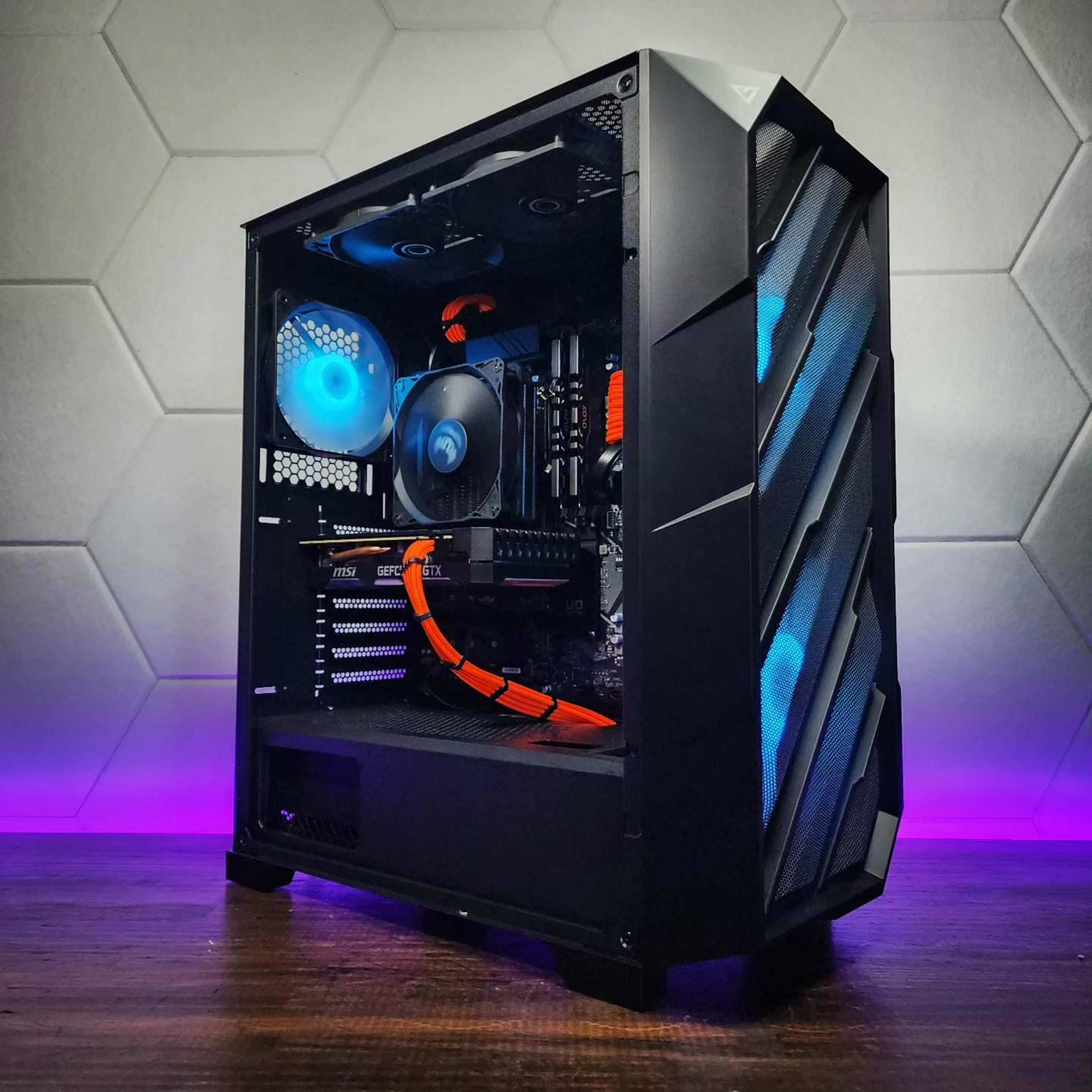 💙🧡💙 MSI GTX 1660 Ti // Intel Core i5 10500 // OLOy 16GB 3200MHz // Crucial P3 500GB NVMe Gen3