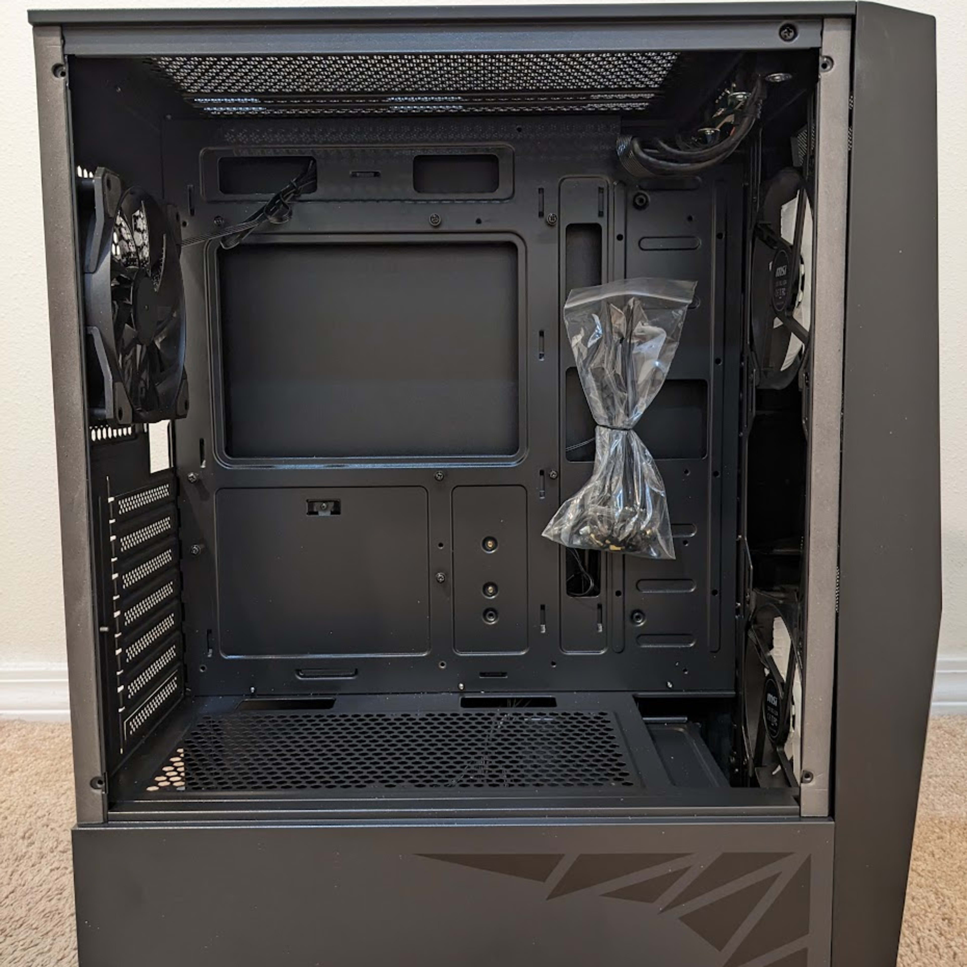  MSI MAG Forge 100R Mid Tower Gaming Computer Case