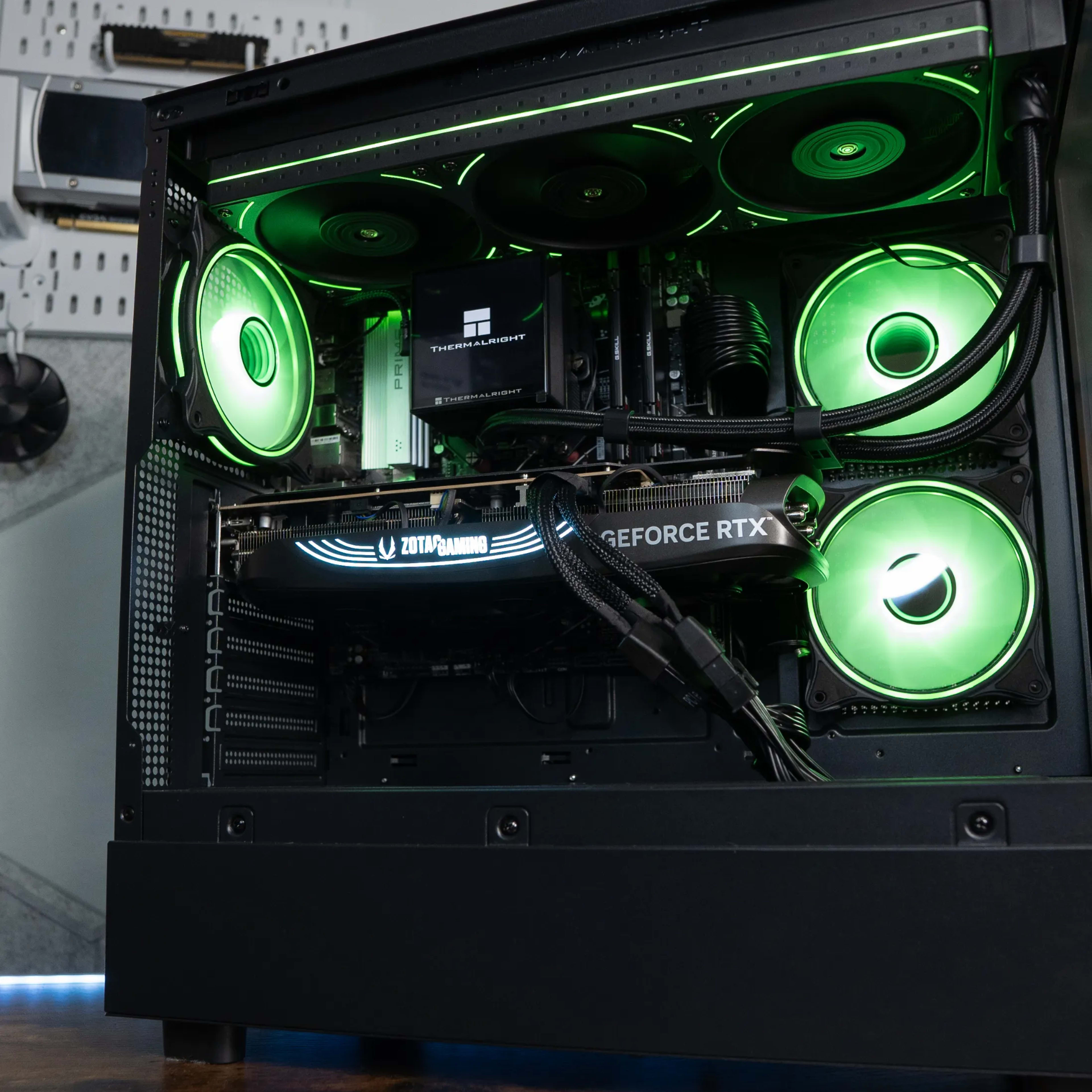 🌠🌠 | ZOTAC RTX 4080 Super | RYZEN 7 9800X3D | 64GB DDR5 🌠🌠 | ZOTAC RTX 4080 Super | RYZEN 7 9800X3D | 64GB DDR5