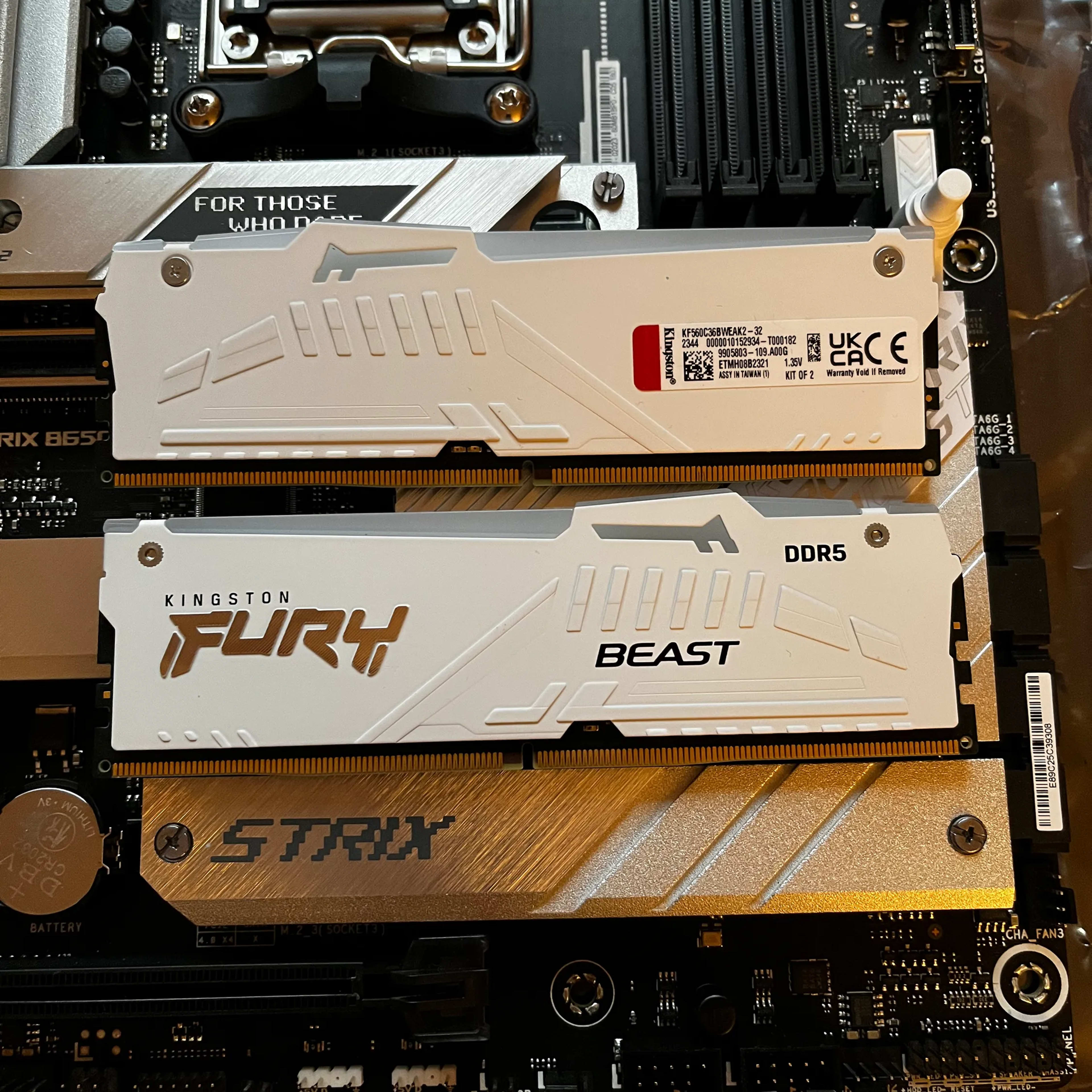 ROG STRIX B650-A GAMING WIFI & 32GB 2x16 DDR5 Kingston Fury Beast RAM Combo