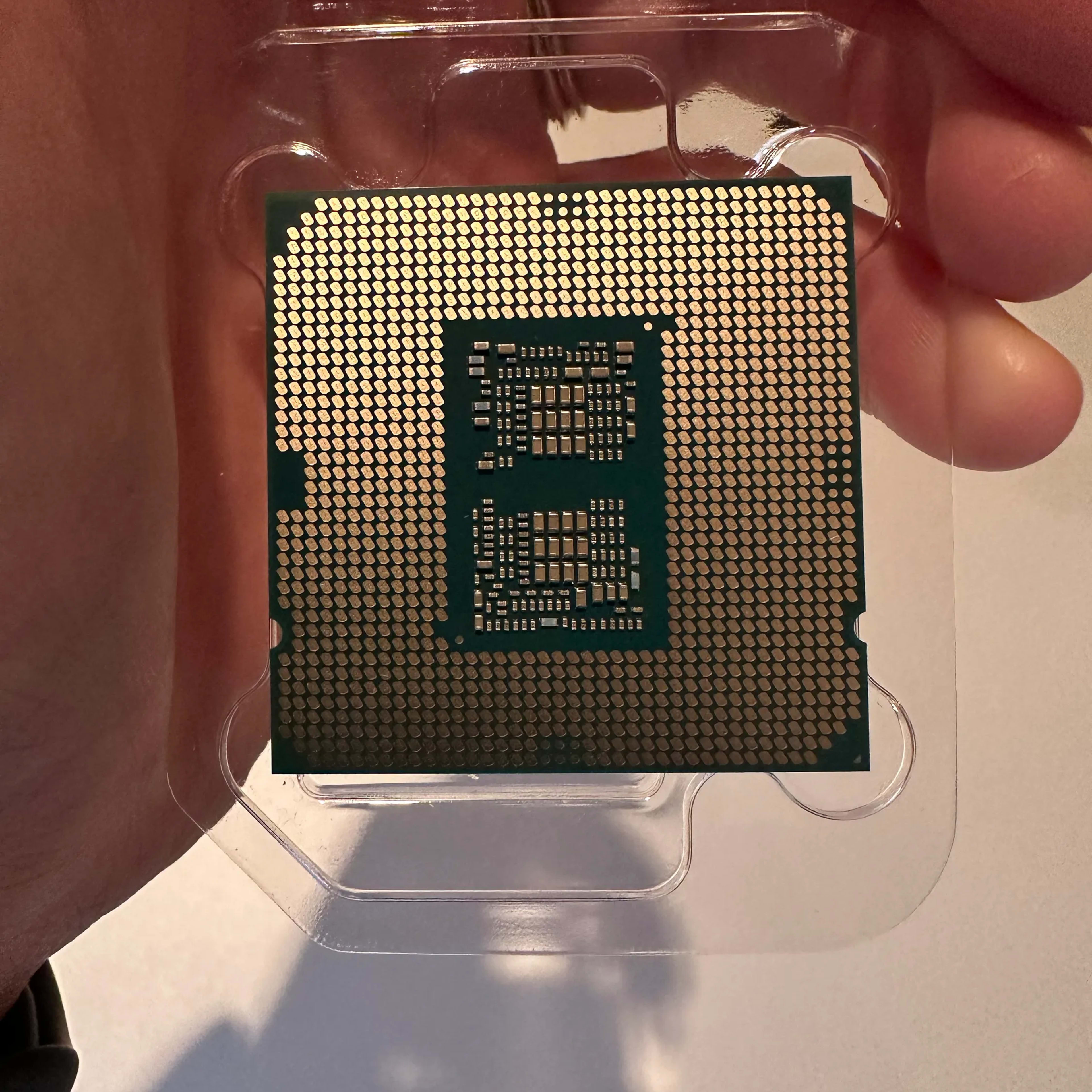 10th Gen Intel Core i5-10600K 4.1 GHz (Lightly Used, In Box 10th Gen Intel Core i5-10600K 4.1 GHz (Lightly Used, In Box