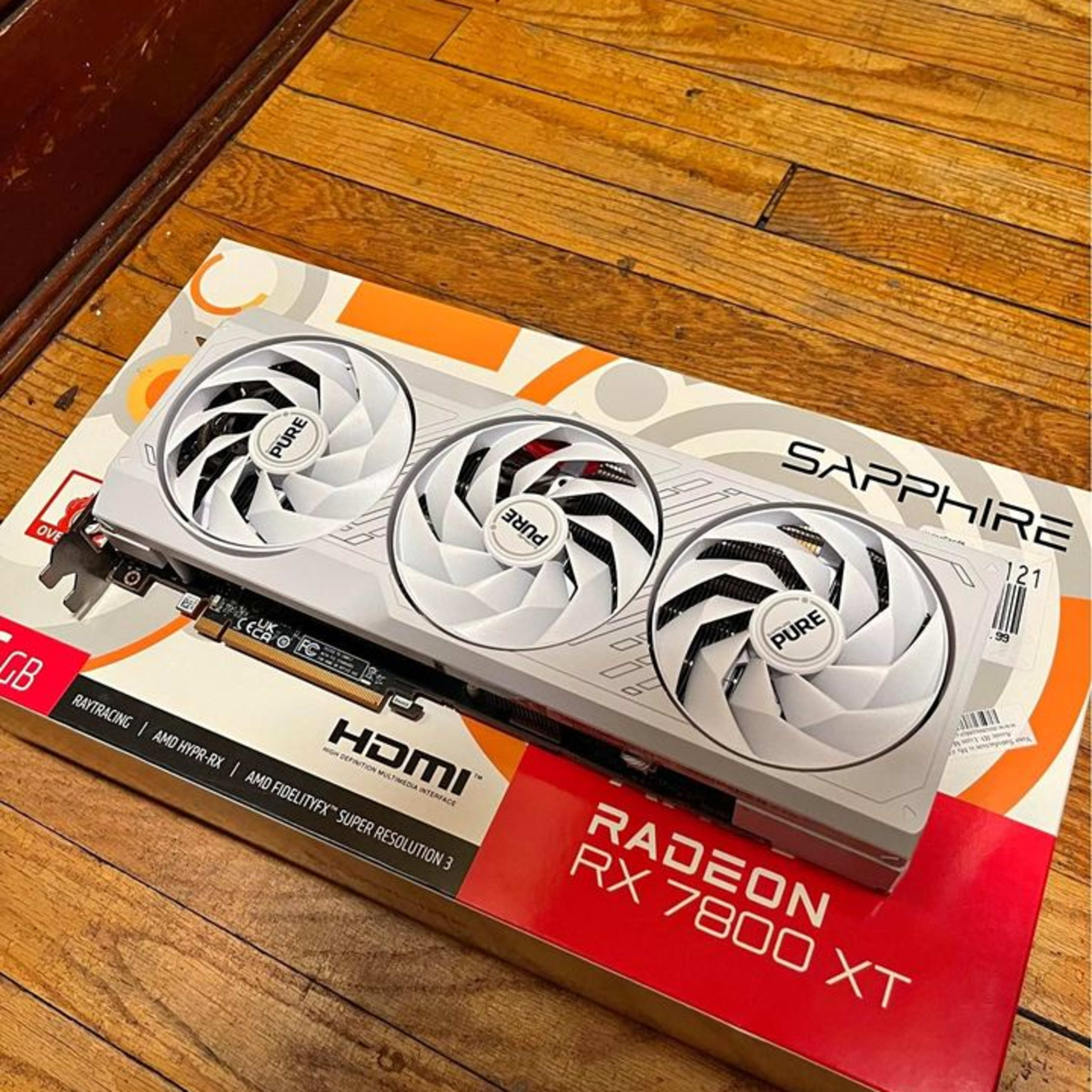 Sapphire Pure AMD Radeon RX 7800XT 16GB