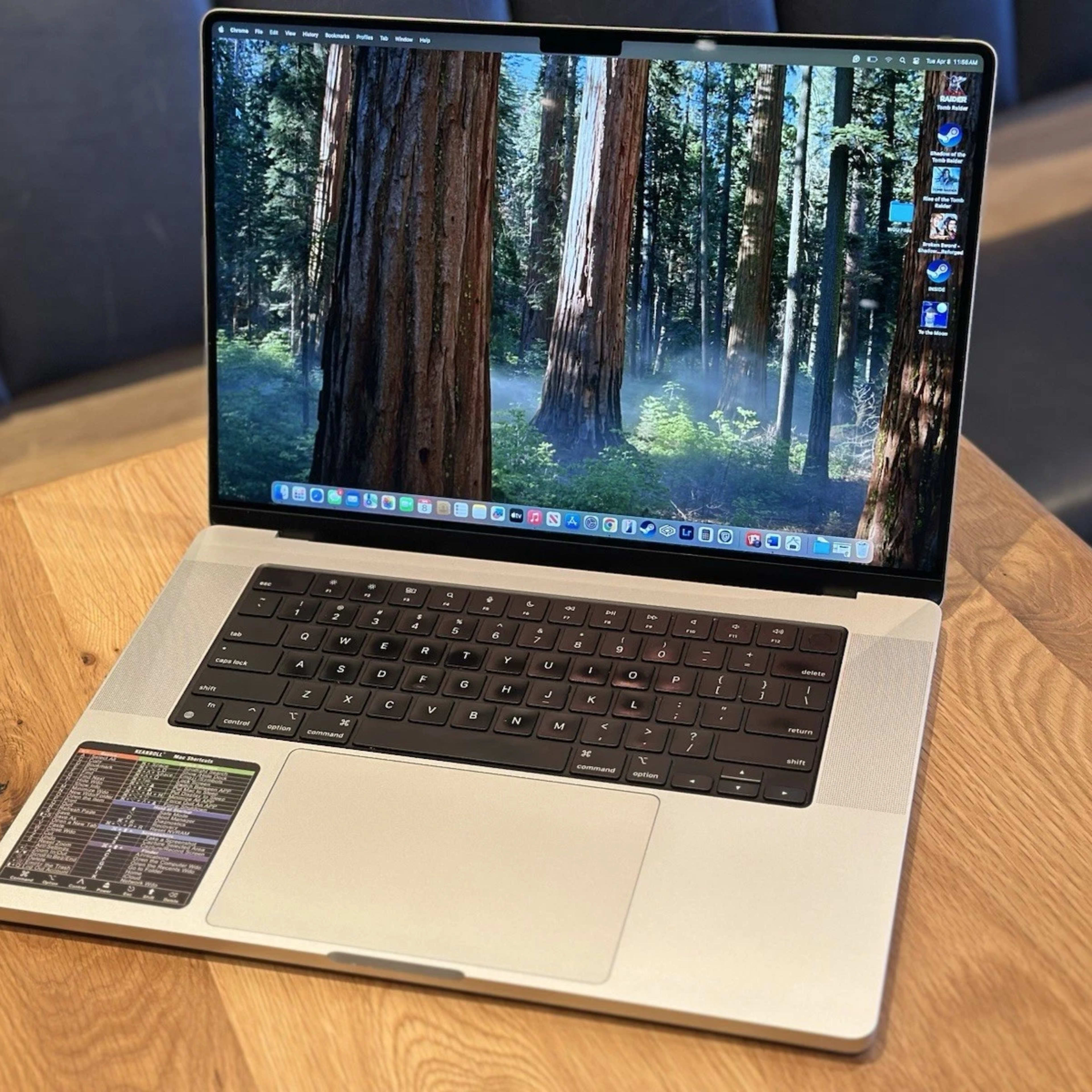 Apple MacBook Pro 16 M1 Max 10c CPU, 32c GPU 32GB 1TB Silver Apple MacBook Pro 16 M1 Max 10c CPU, 32c GPU 32GB 1TB Silver