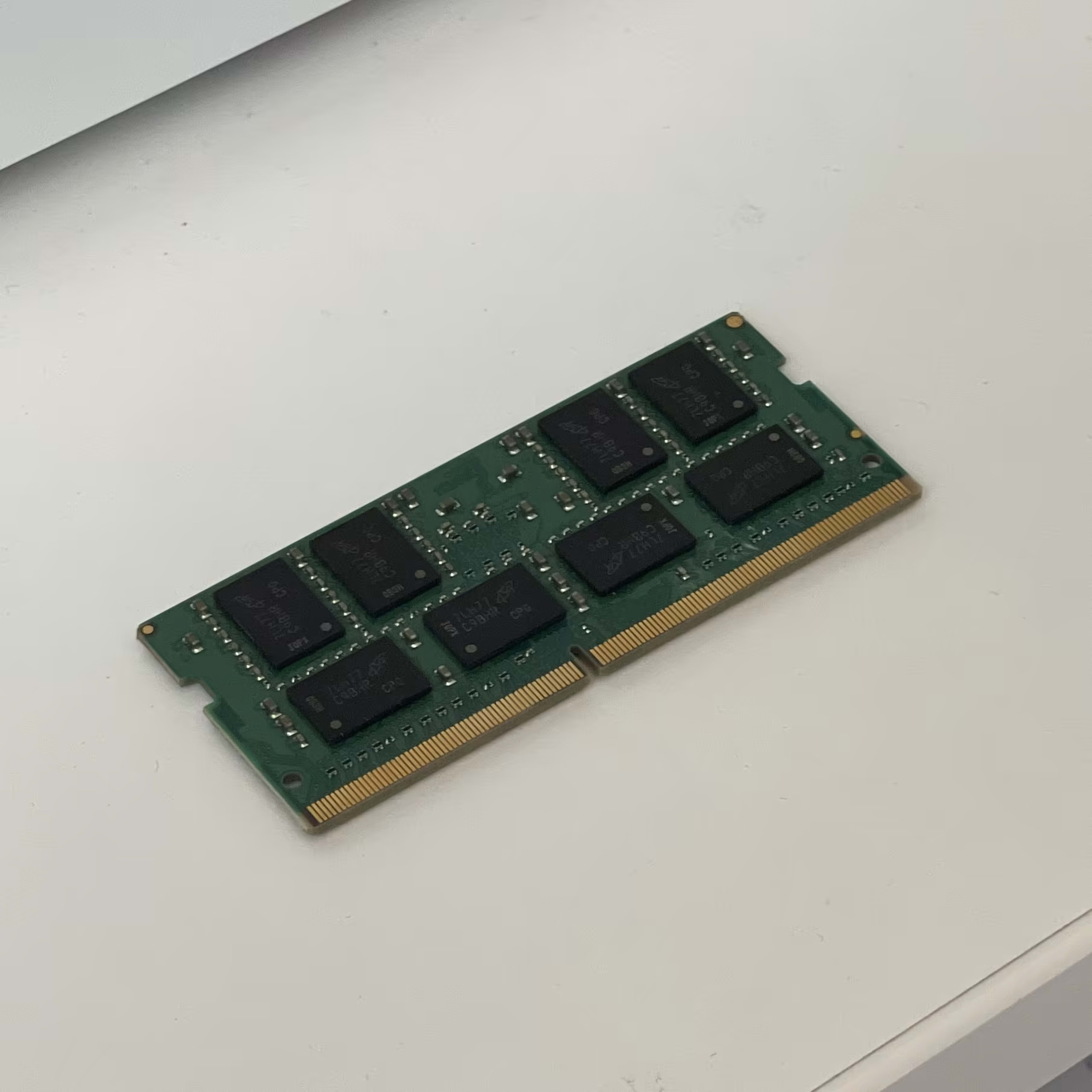 Crucial CT16G4SFD8213 16GB DDR4 2133MHz Laptop Memory