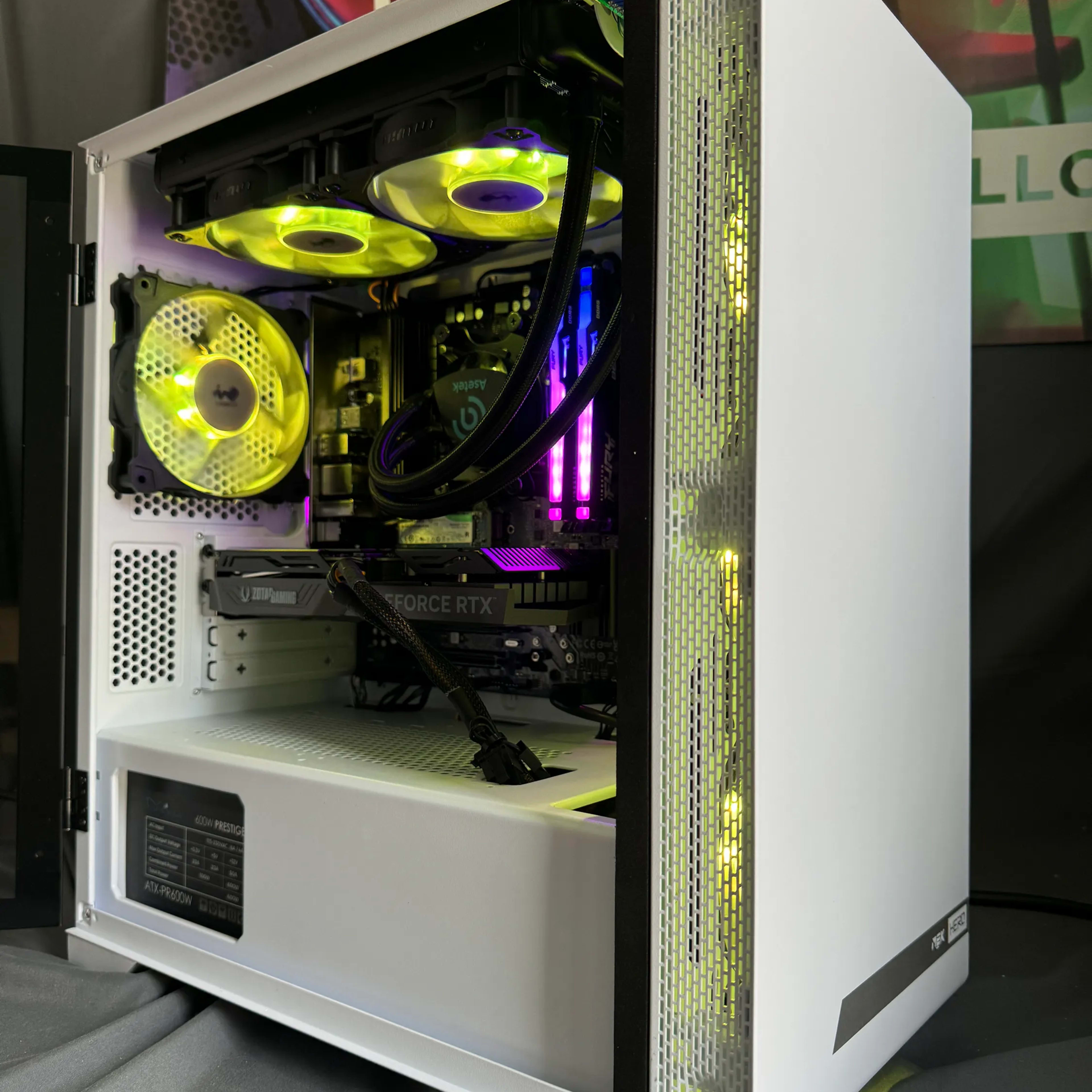 RTX 4060 Ryzen 5 7600 Gaming PC