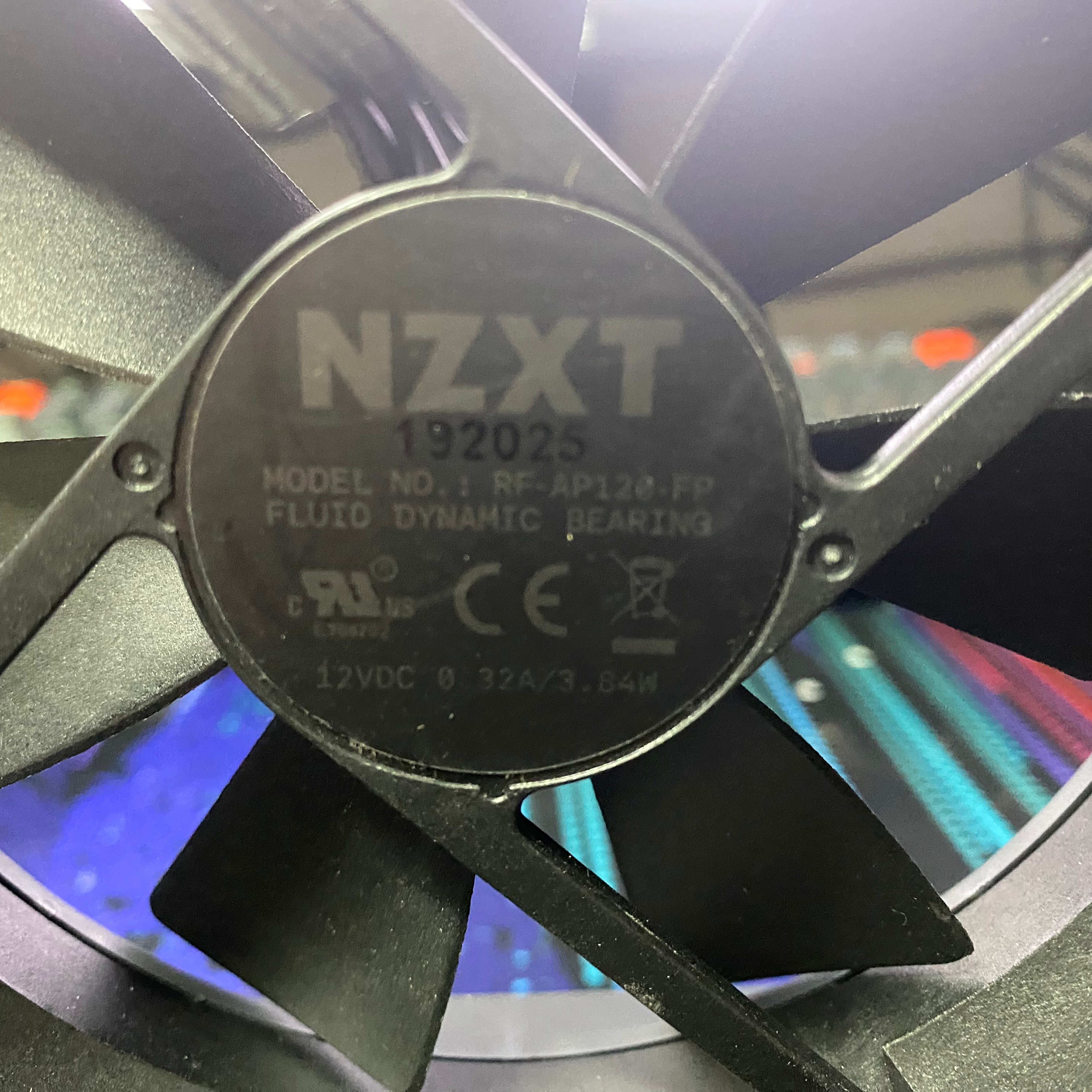 3x NZXT Aer P 120mm FDB 4pin PWM Black fans with removable accent plastic.