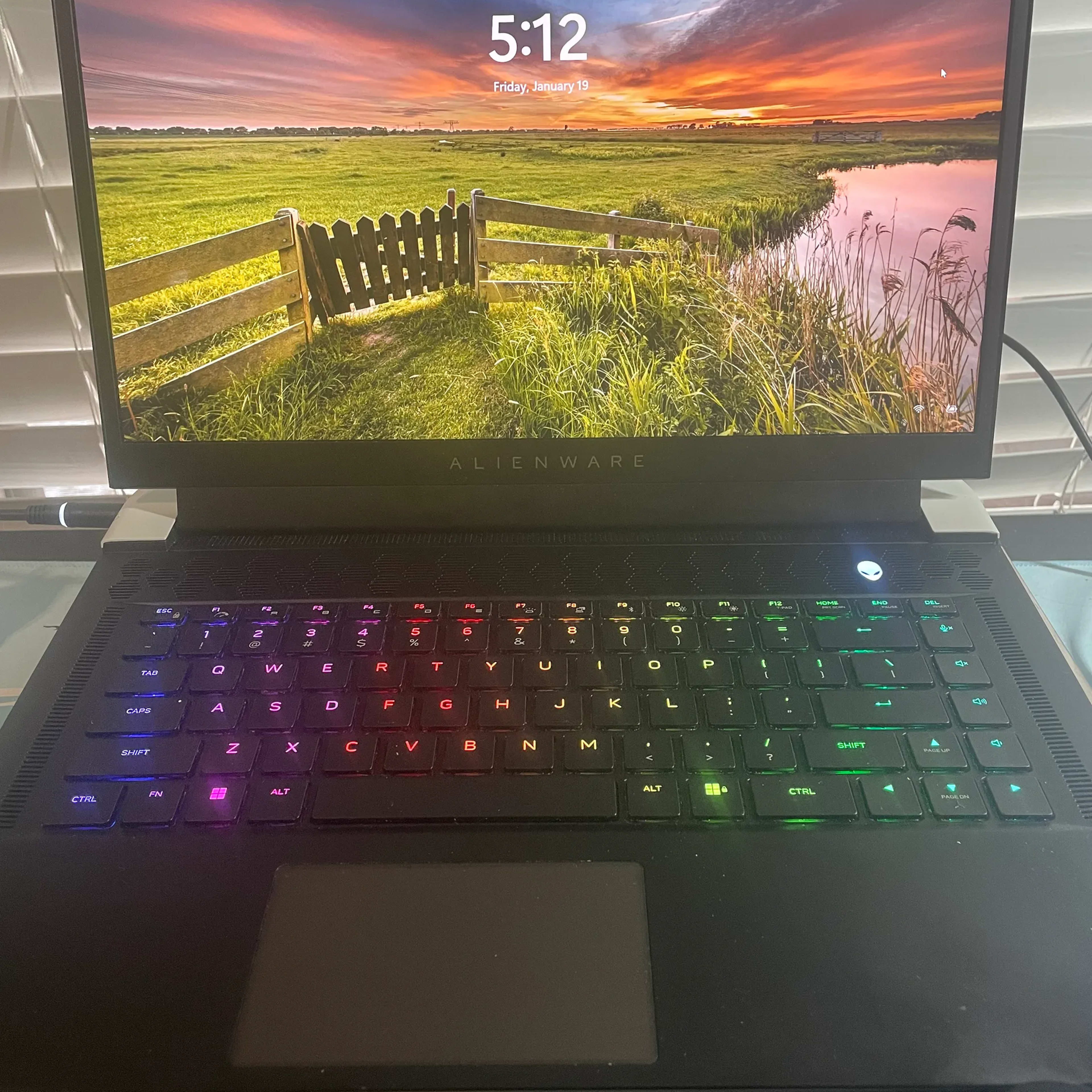 2021 Alienware x15 R1 i7-11800H 32GB RAM 1.5TB SSD 15.6" FHD 360Hz NVIDIA RTX 3070 Lunar Light