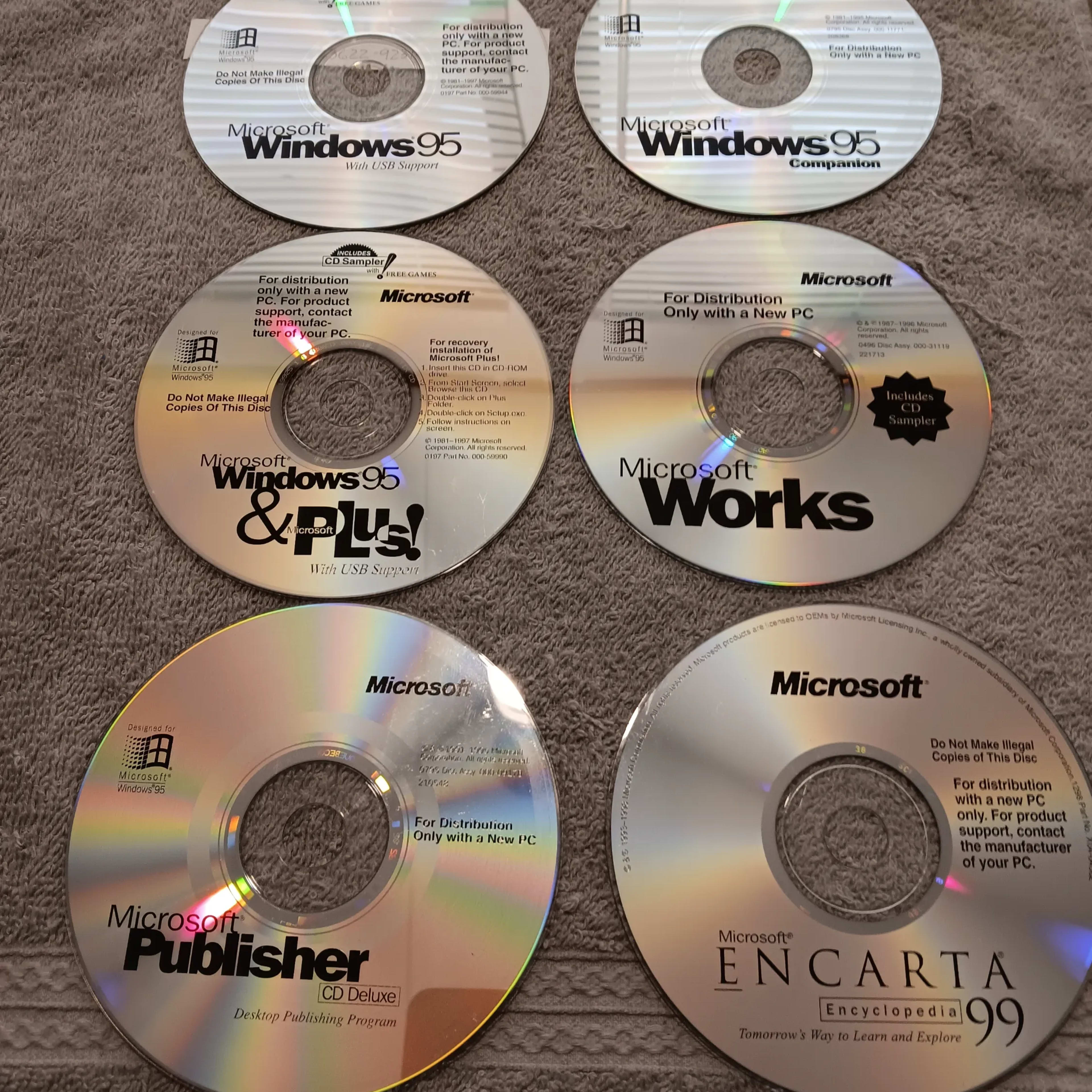 VERY RARE OEM Windows 95 USB W/ 5 Original Companion Disks VERY RARE OEM Windows 95 USB W/ 5 Original Companion Disks