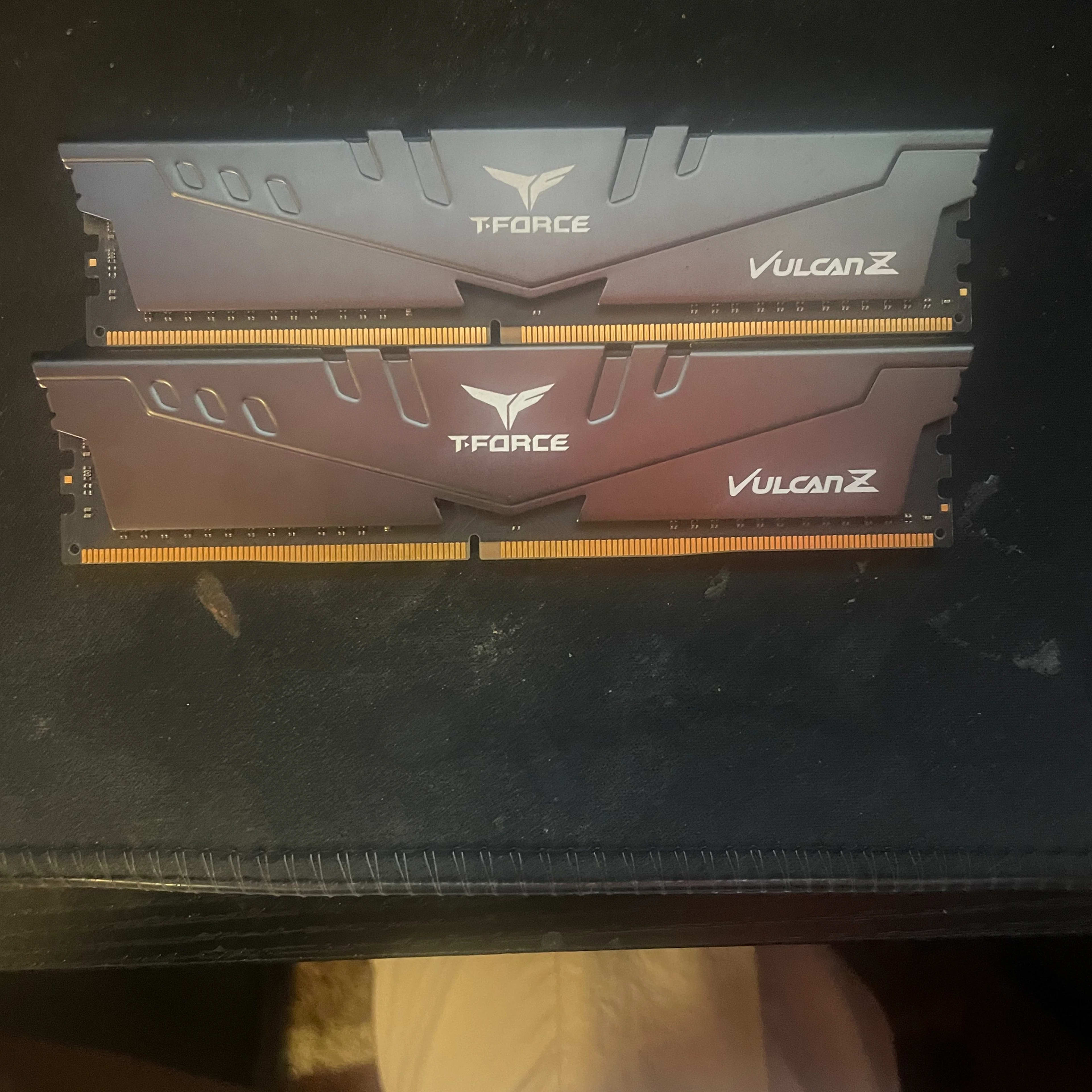 TEAMGROUP T-Force Vulcan Z DDR4 16GB Kit (2x8GB) 3200MHz