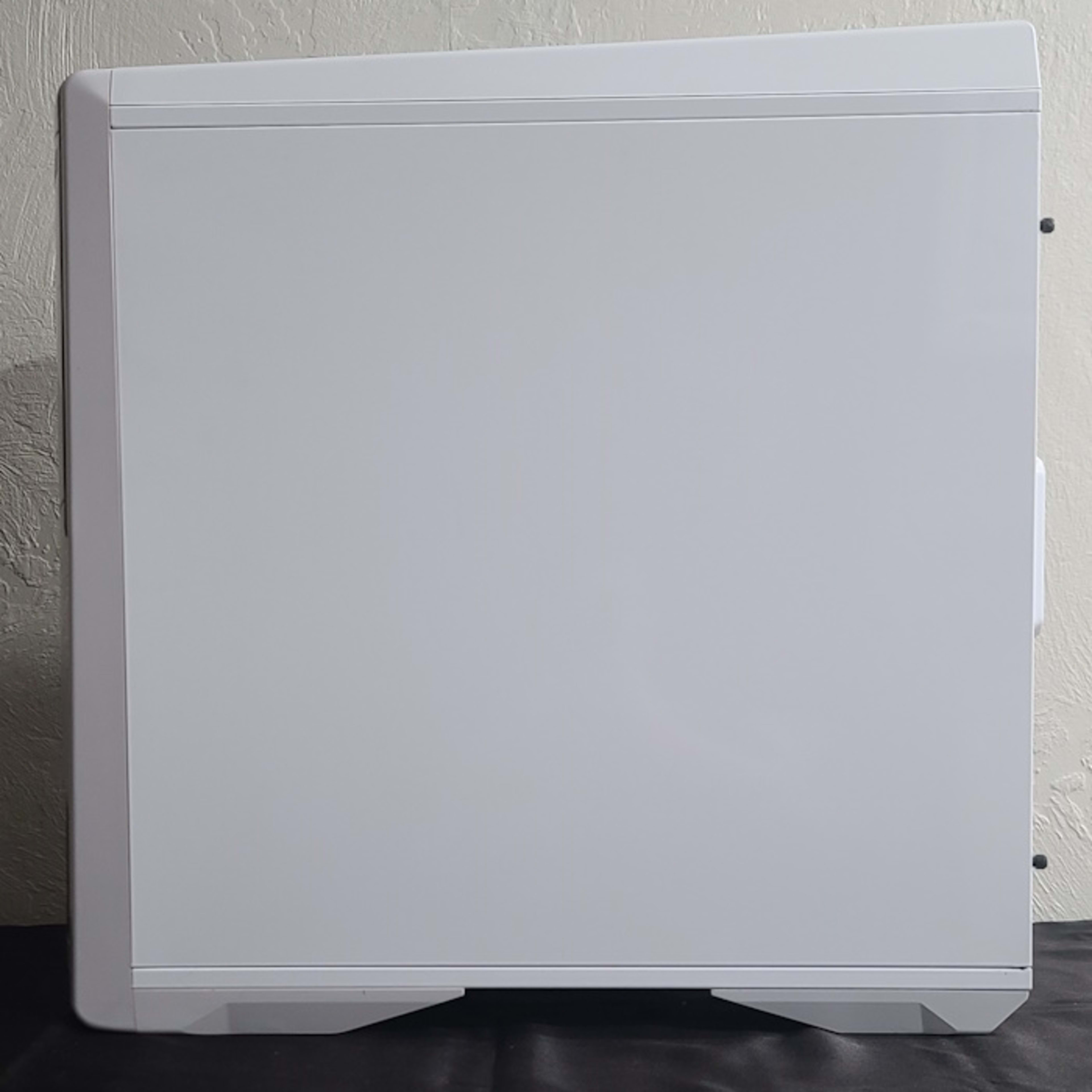 NZXT Phantom 630 Windowed Edition White Steel / Plastic ATX Full Tower Computer Case