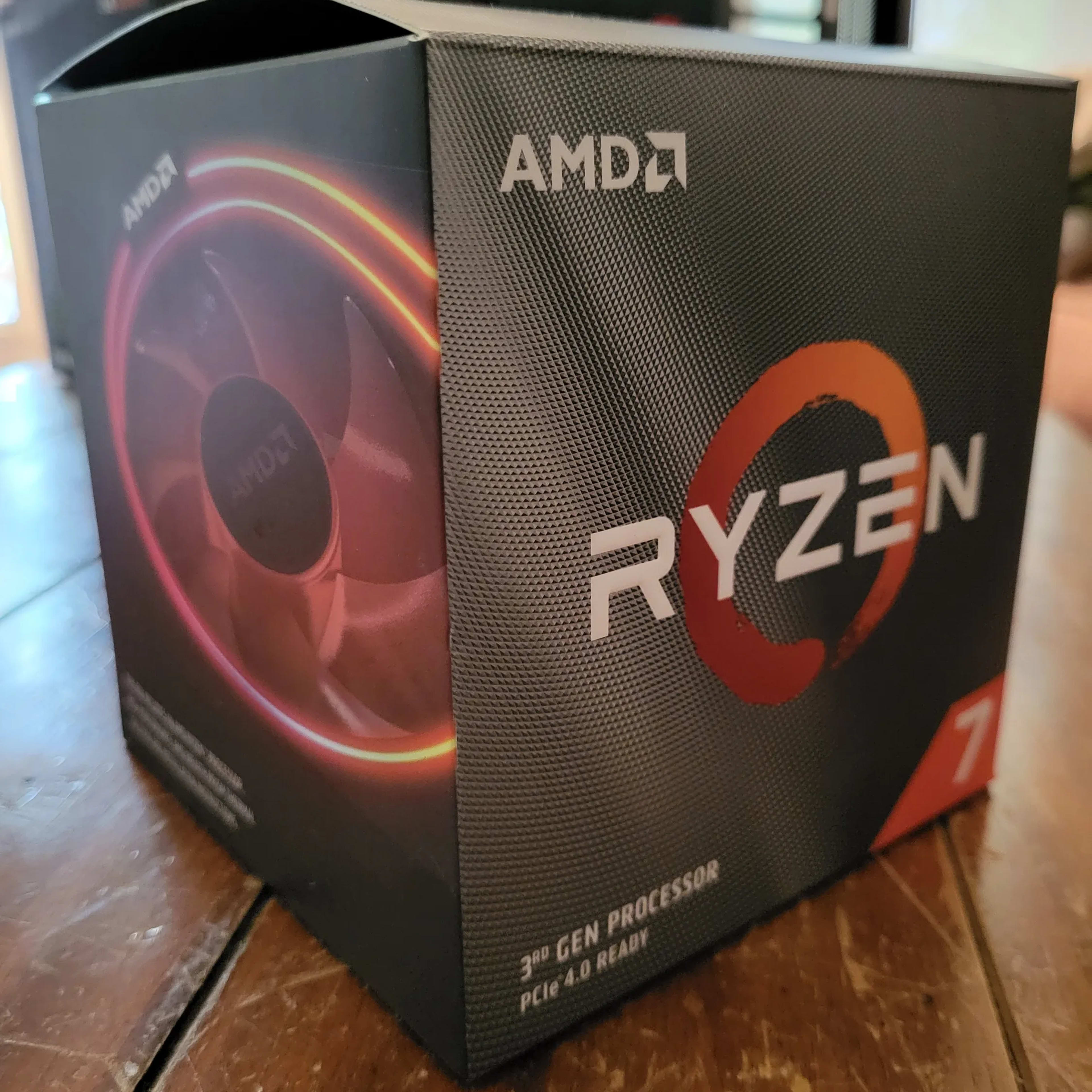 AMD Ryzen 7 3700X 8-Core, 16-Thread Unlocked Desktop Processor with Wraith  Prism Cooler