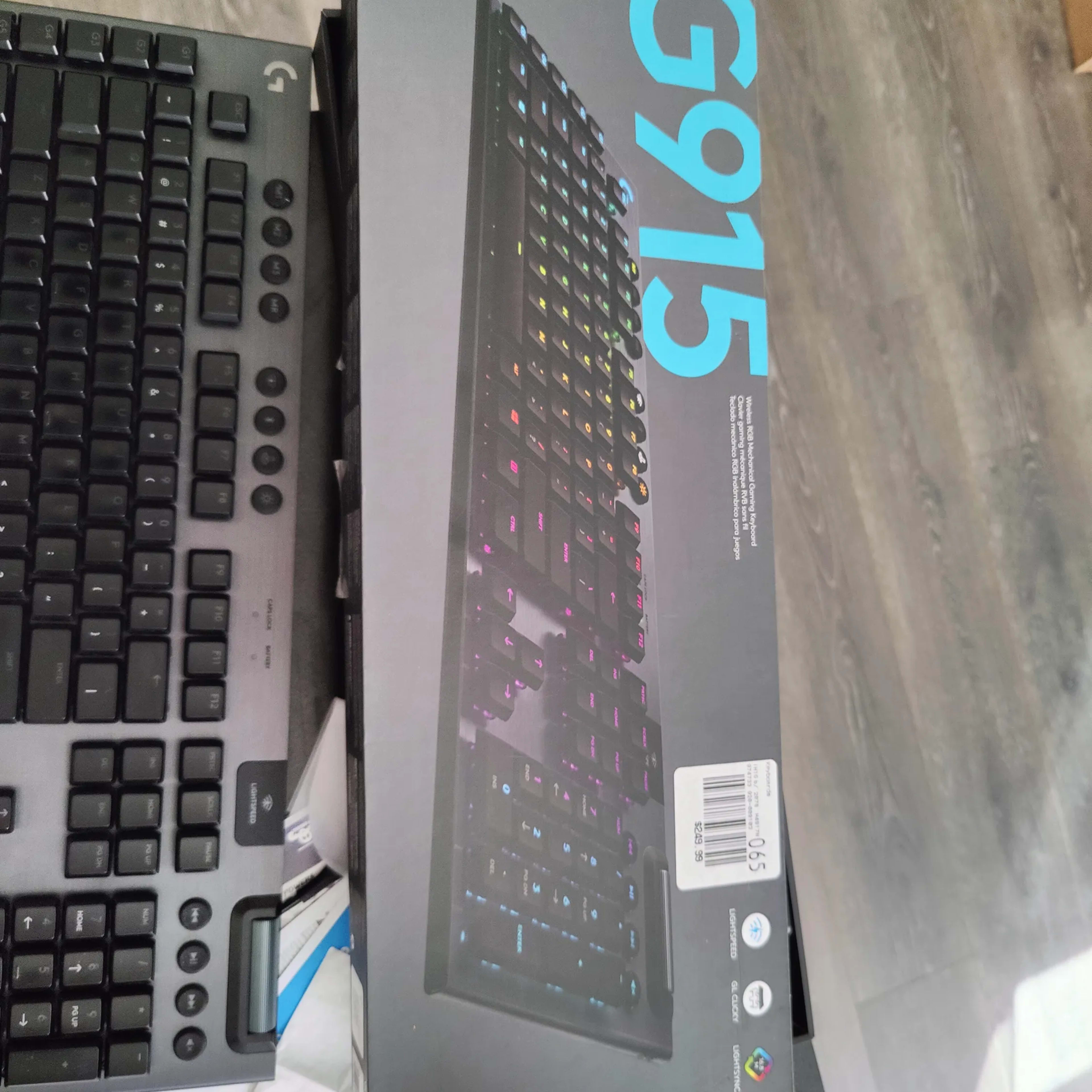 Logitech G915 Lightspeed full size | Jawa