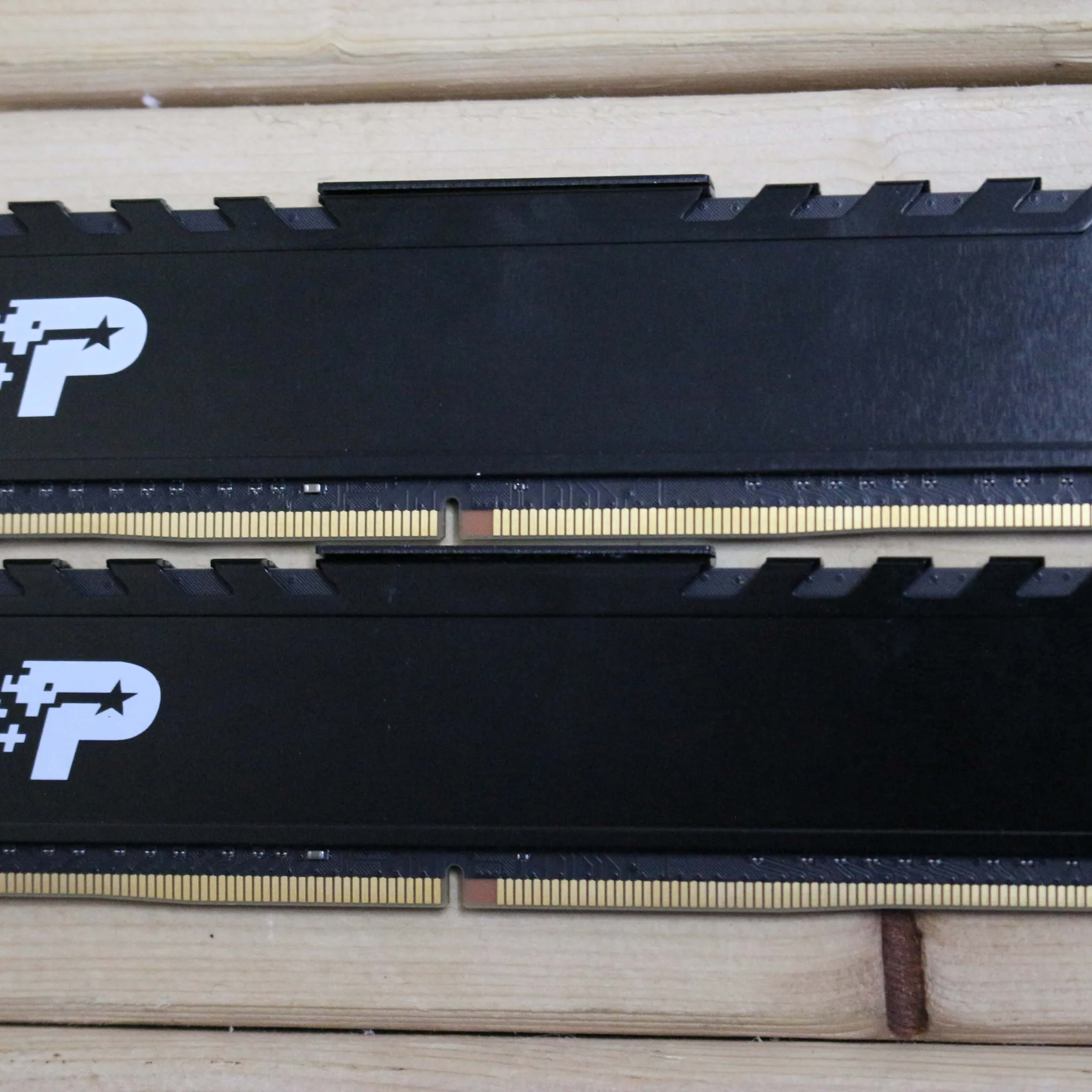 8x2GB Patriot RAM | DDR4 3200MHz