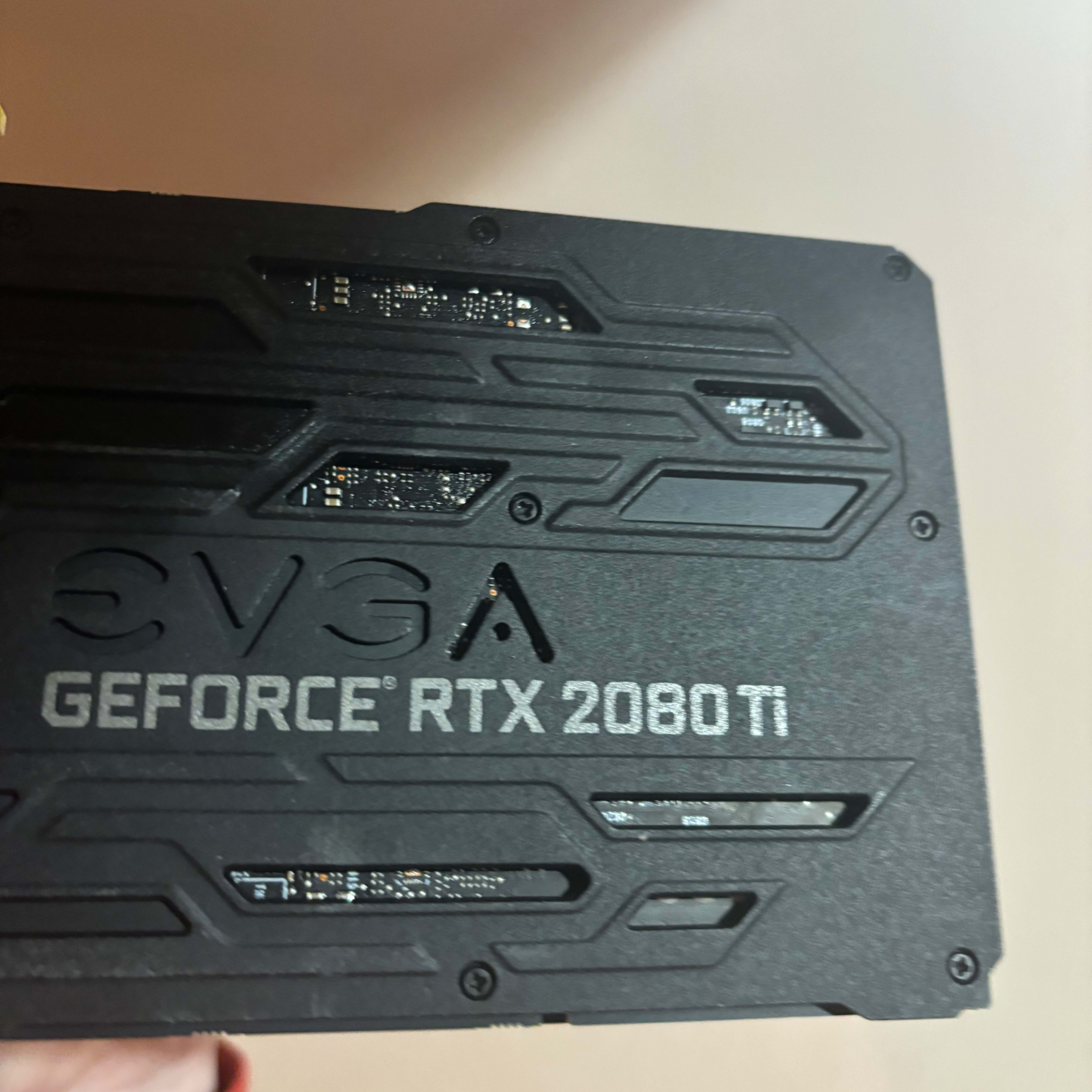 EVGA RTX 2080 TI | Jawa EVGA RTX 2080 TI | Jawa