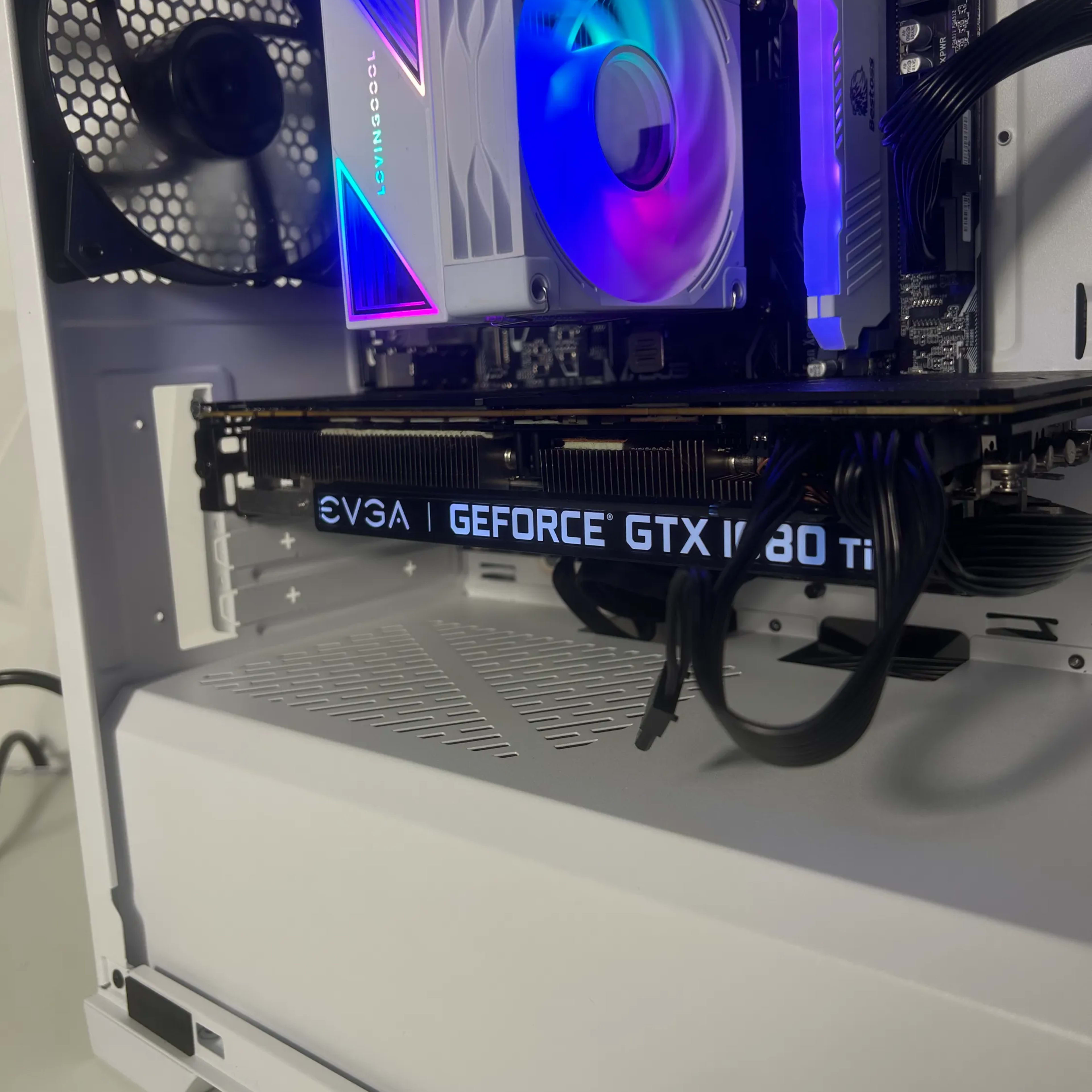 🧊🥶EXT PC - Ryzen 5 2600, GTX 1080 Ti, 16GB, 1TB SSD🥶🧊 | Jawa 🧊🥶EXT PC - Ryzen 5 2600, GTX 1080 Ti, 16GB, 1TB SSD🥶🧊 | Jawa