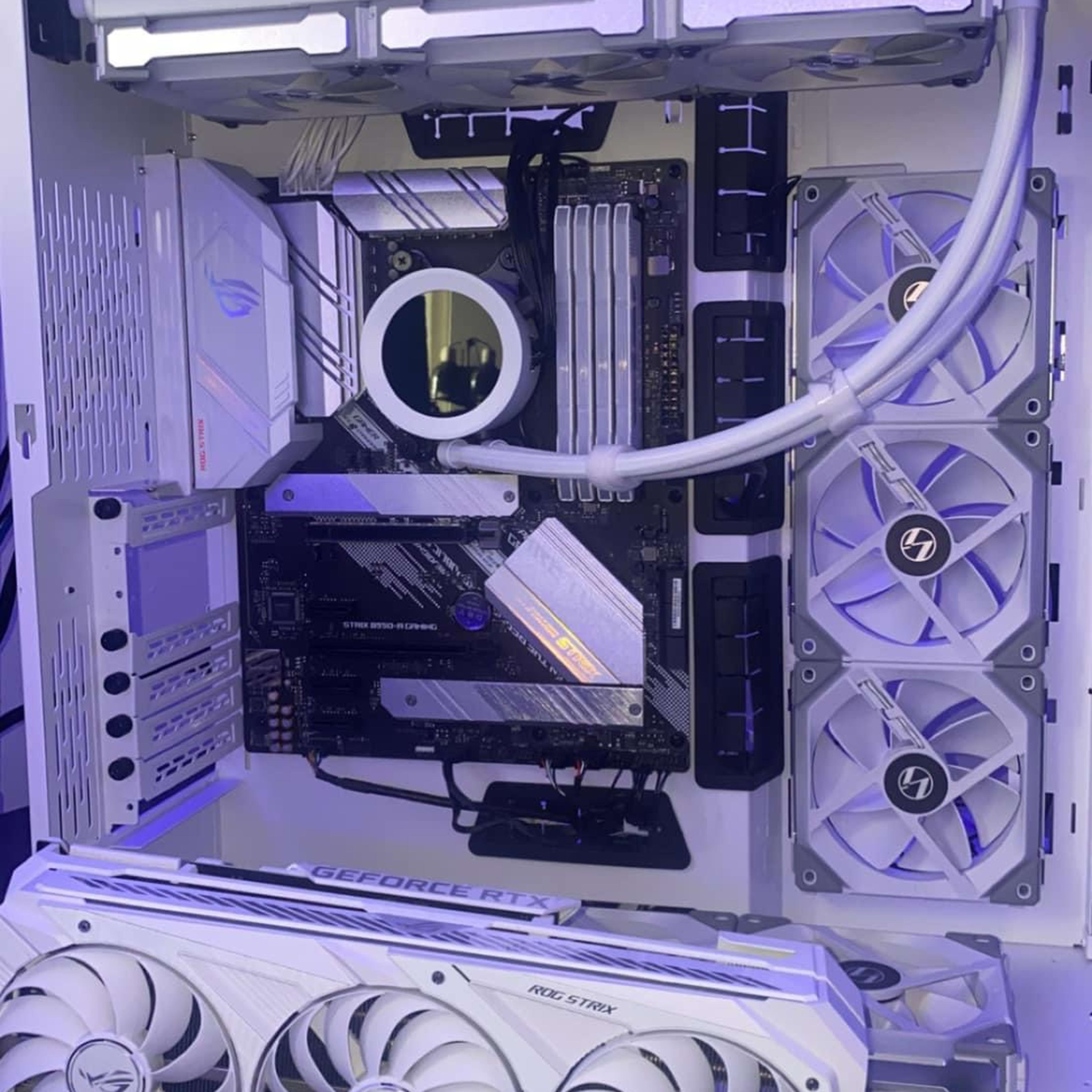 ON SALE! All white 3090 gaming pc! 5950x/3090