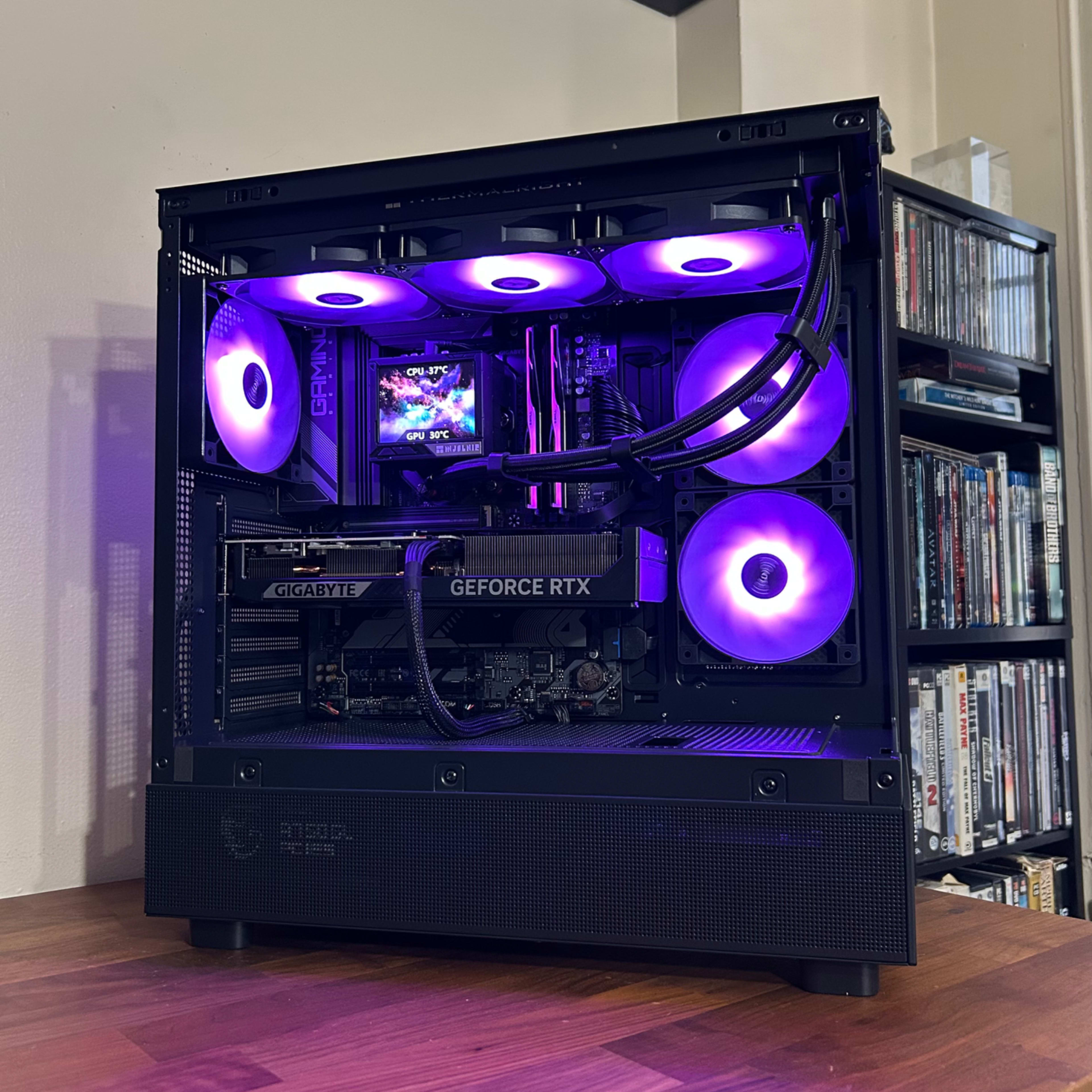 RTX 5070 12GB | Ryzen 5 7600X | 32GB DDR5 6000MT/s | 1TB RTX 5070 12GB | Ryzen 5 7600X | 32GB DDR5 6000MT/s | 1TB