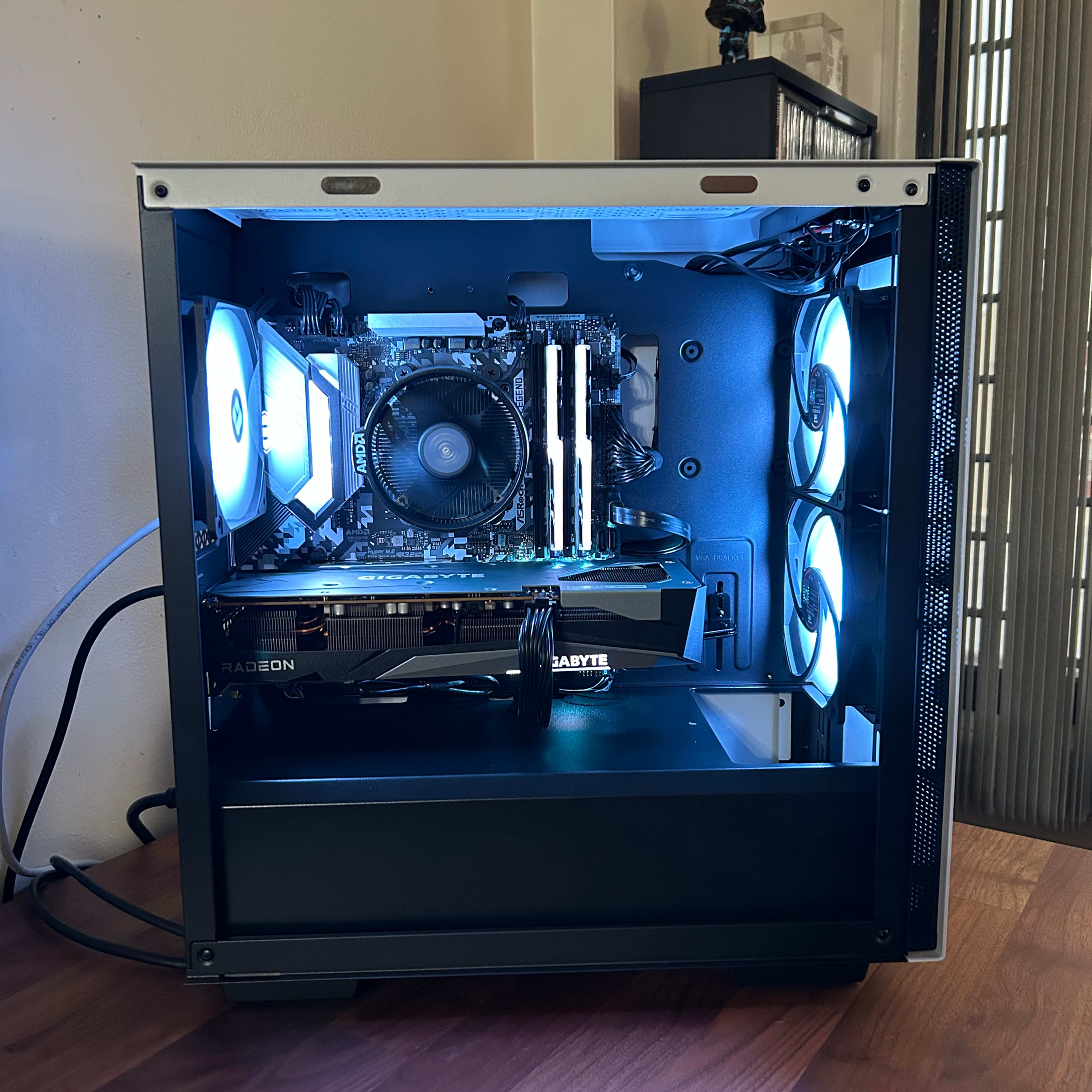 AMD RX 7600 | Ryzen 5 5500 | 1TB SSD | The Mini Legend V6 AMD RX 7600 | Ryzen 5 5500 | 1TB SSD | The Mini Legend V6