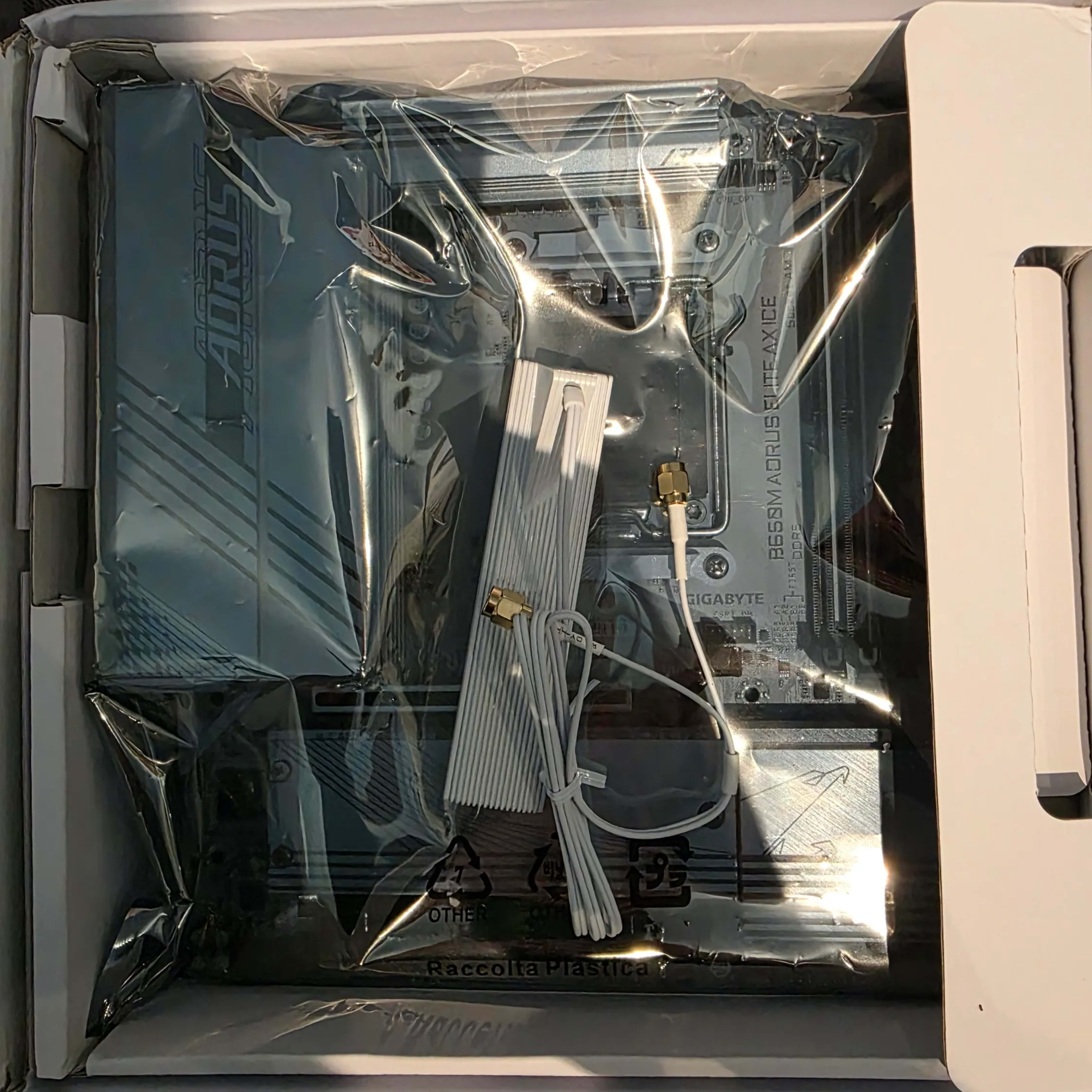 Gigabyte B650M Aorus Elite AX Ice USED | Jawa Gigabyte B650M Aorus Elite AX Ice USED | Jawa
