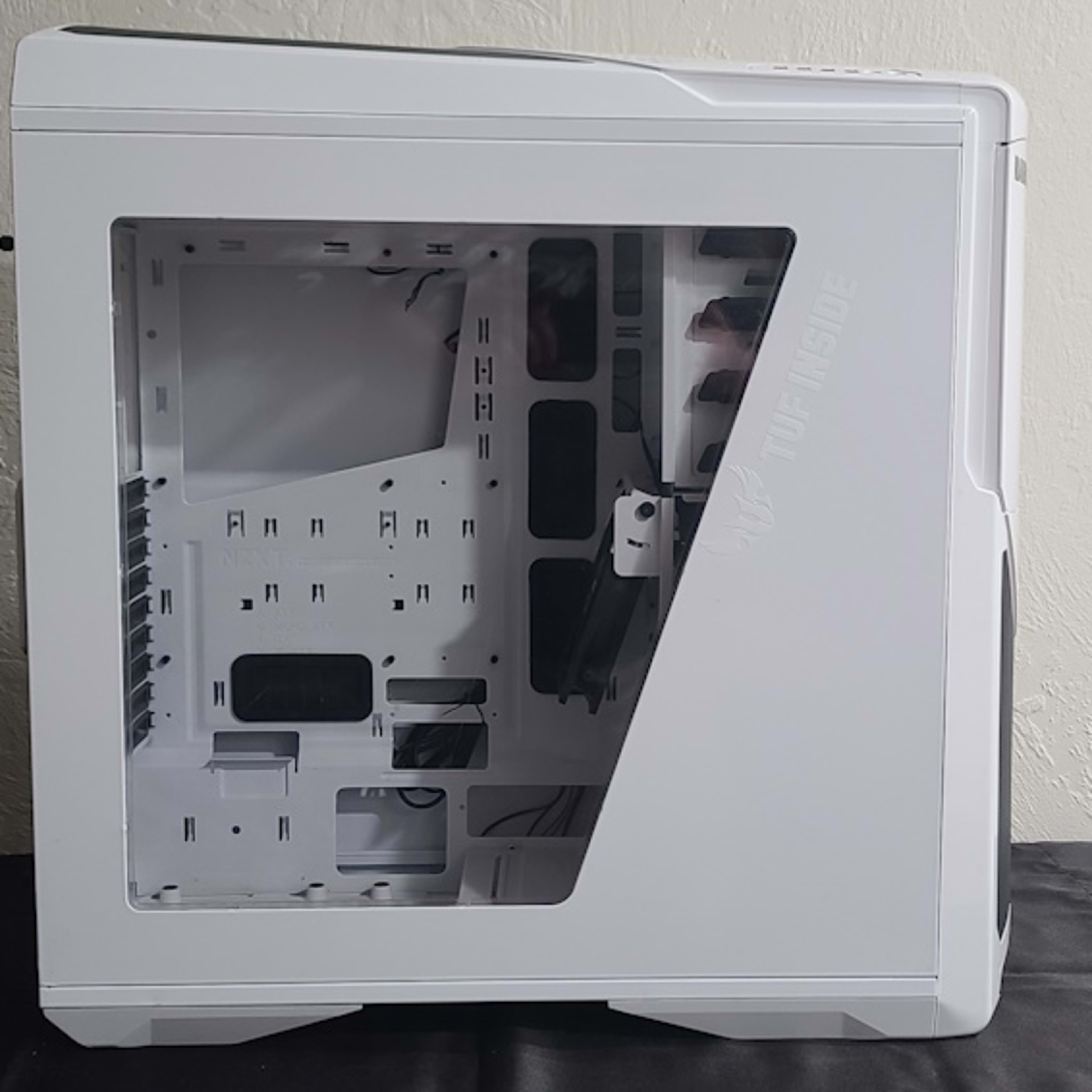 NZXT Phantom 630 Windowed Edition White Steel / Plastic ATX Full Tower Computer Case