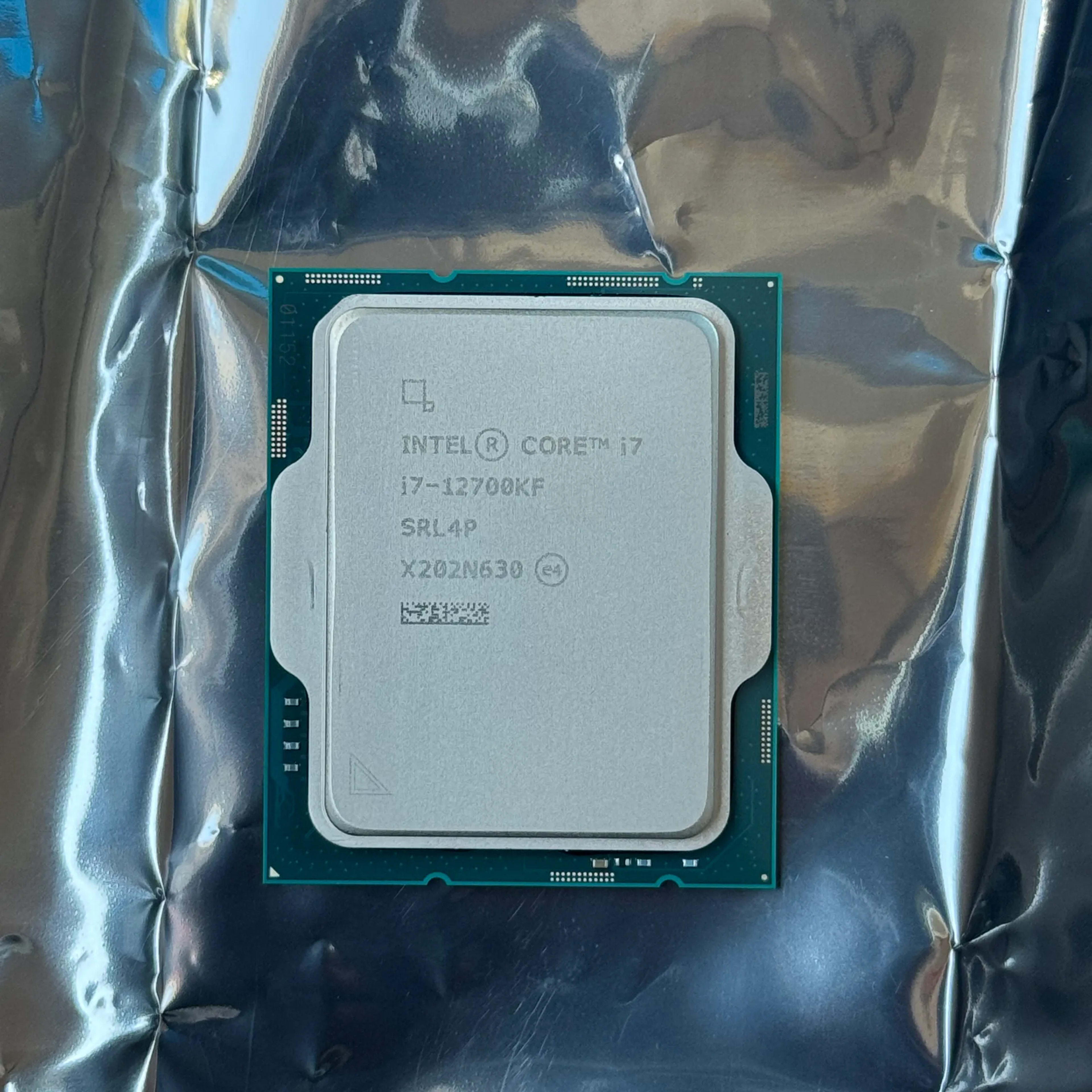 Intel Core i7-12700KF Gaming Desktop Processor 12 (8P+4E) Cores up to 5.0 GHz Unlocked LGA1700