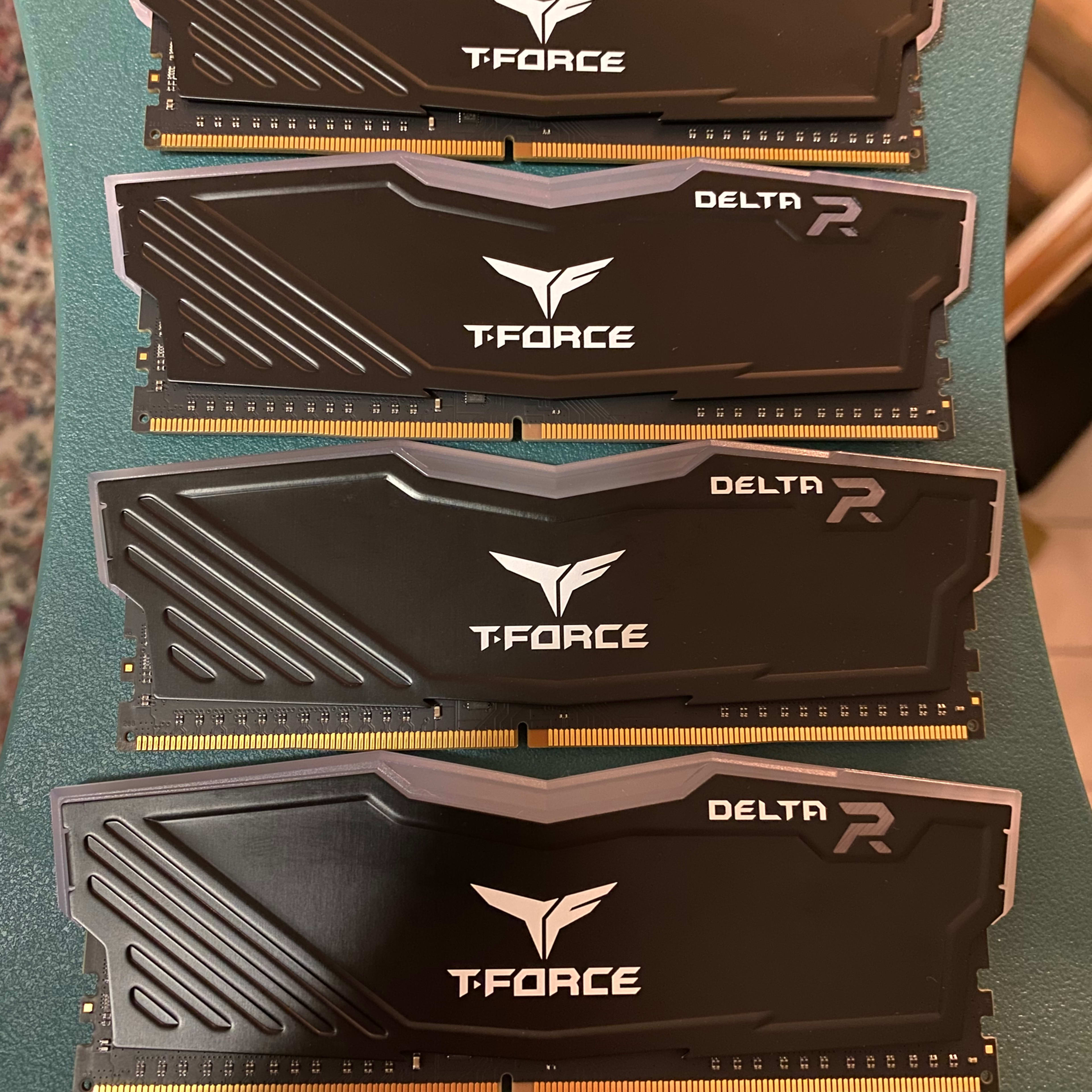 TEAMGROUP T-Force Delta RGB DDR4 RAM - 3200Mhz CL16 - 32gb (4x8gb)