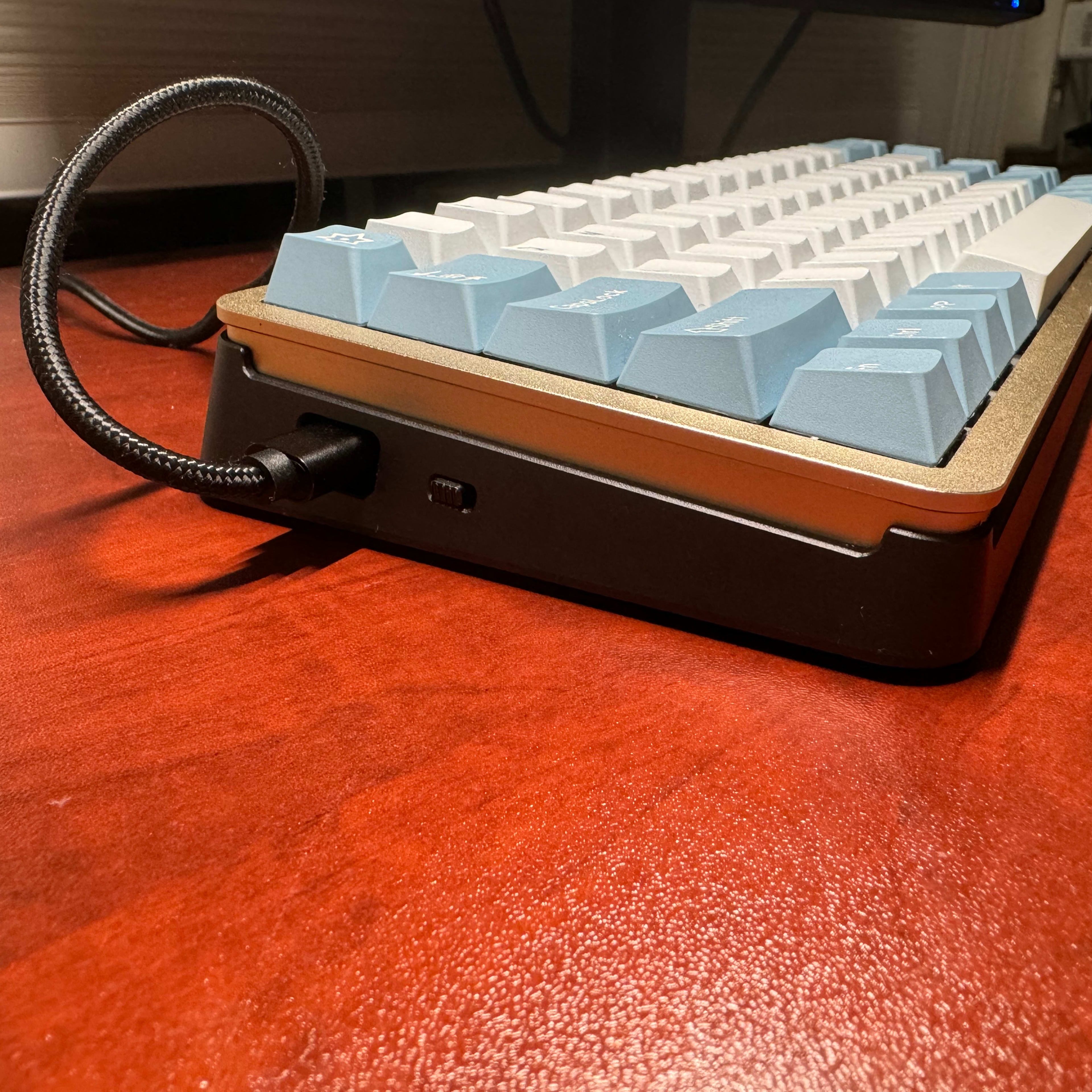 SK3 Castle Mechanical Keyboard with Gateron Oil Kings