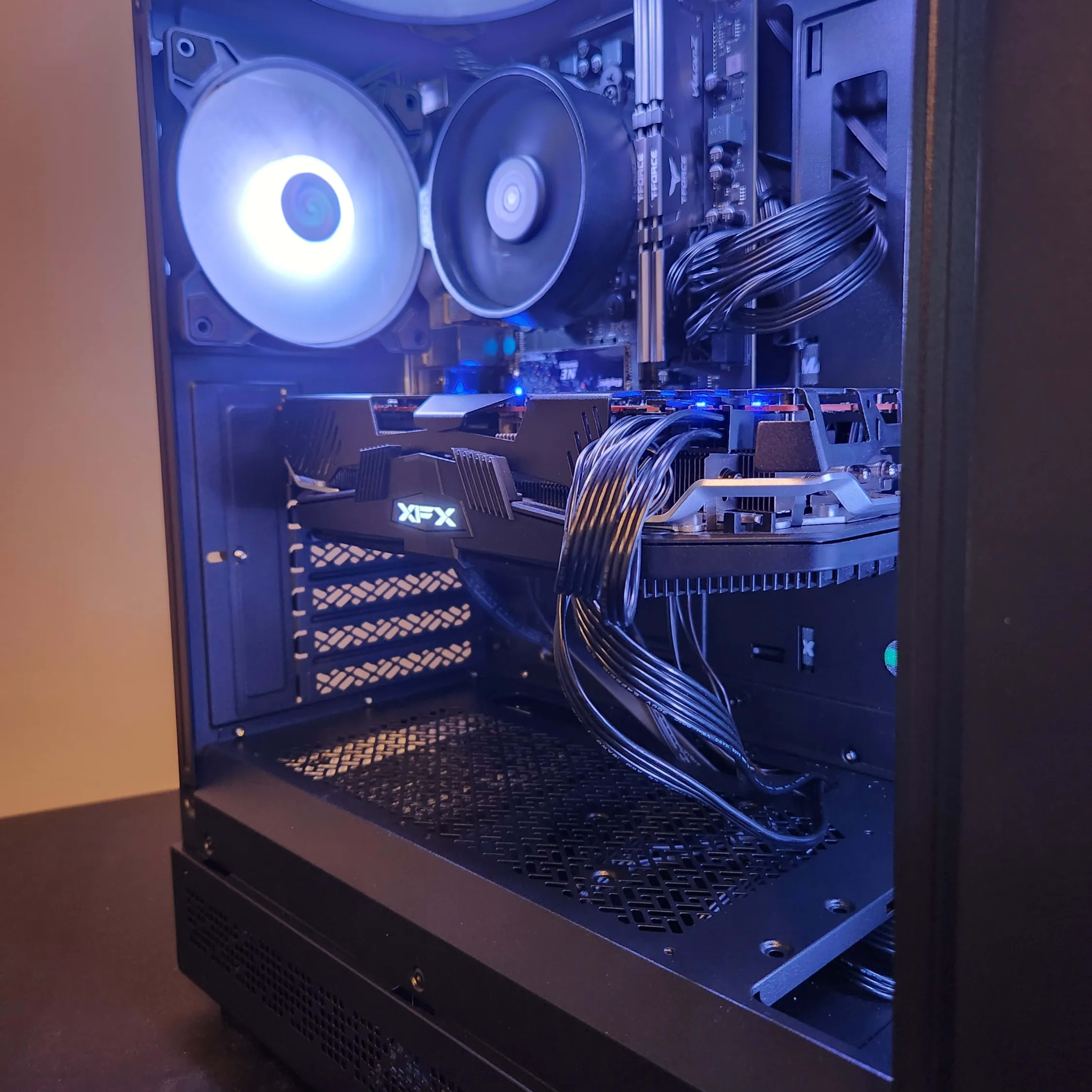 Ultimate 1080p Gaming PC | Ryzen 5 5500 + RX 5700XT | 16GB Ultimate 1080p Gaming PC | Ryzen 5 5500 + RX 5700XT | 16GB