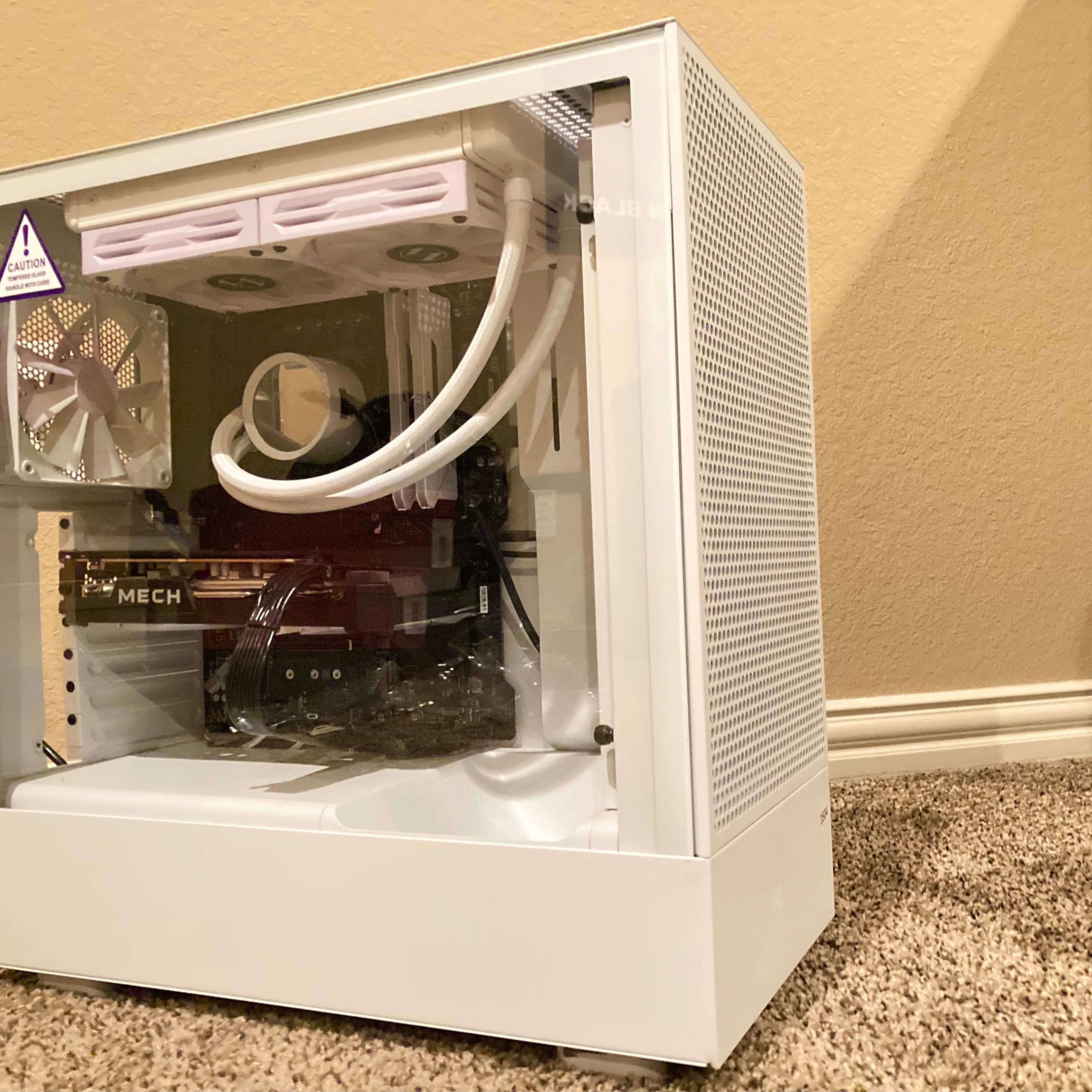 White Gaming, PC (new) 2024 NZXT Jawa