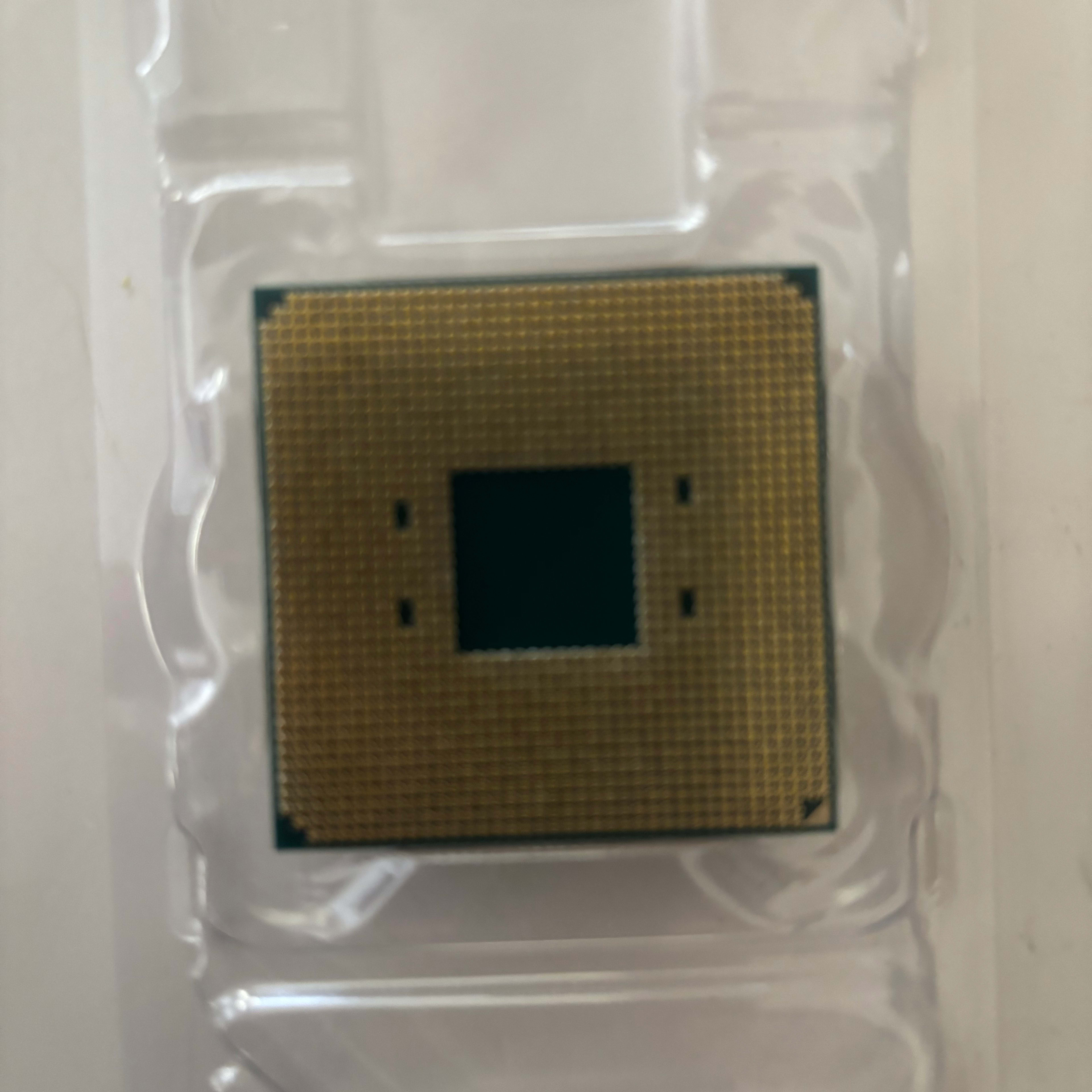 AMD Ryzen 7 3700X (3.6GHz, 8 Cores, Socket AM4)