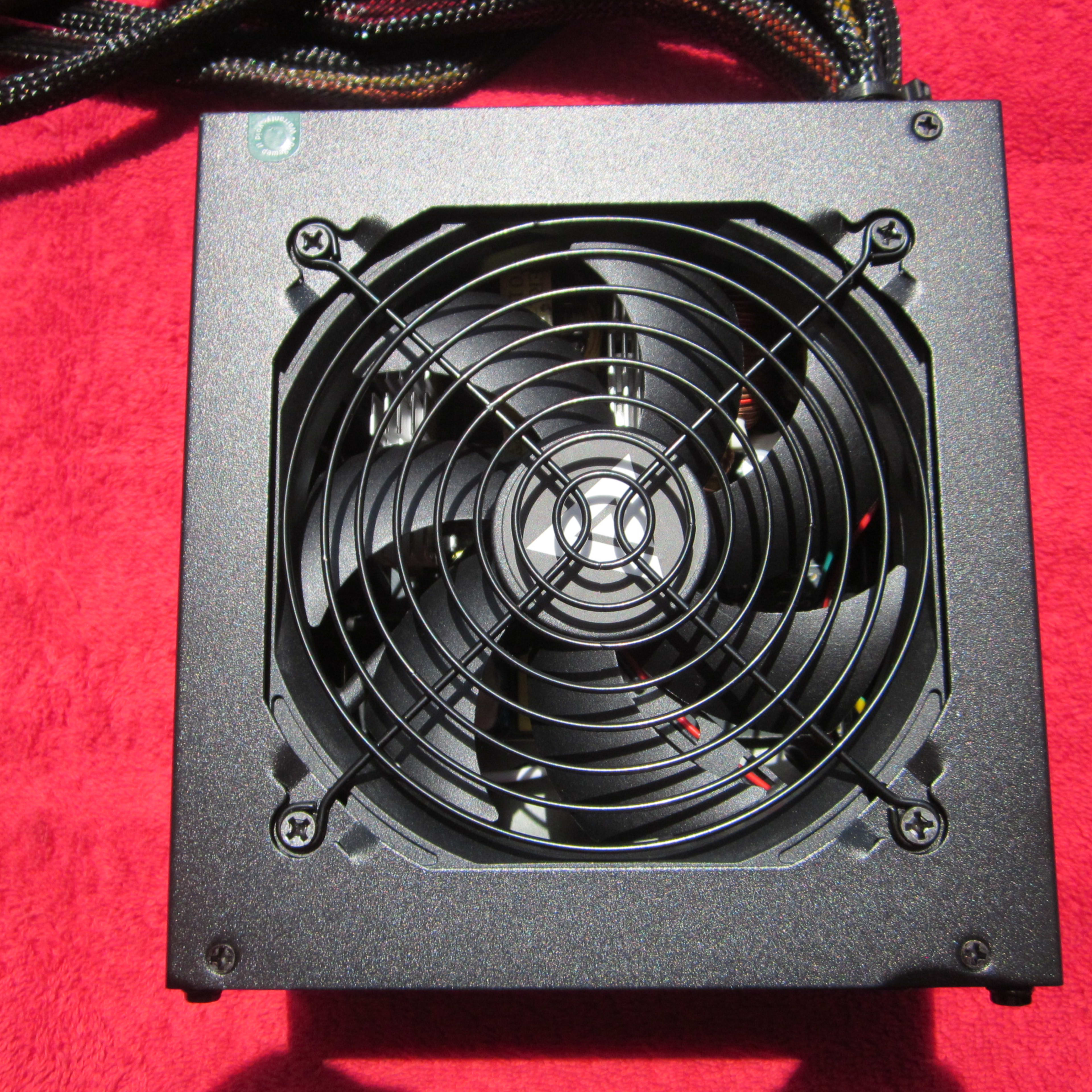 APEVIA SPIRIT 600W ATX Power Supply with Auto-Thermally Controlled 120mm Fan, All Protections