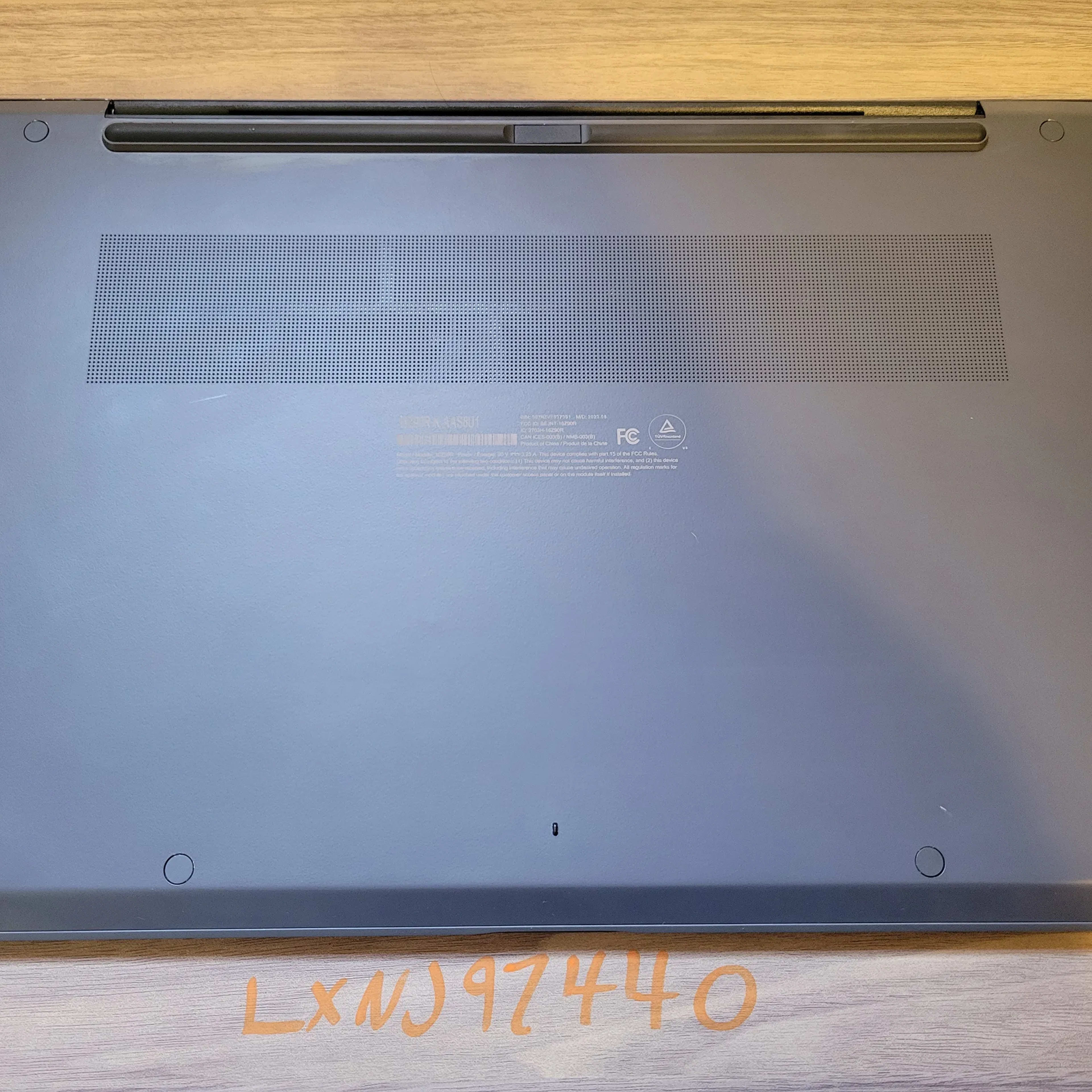 LG Gram Laptop Silver - 1Tb- Intel i7 13th Gen - 16Gb Ram