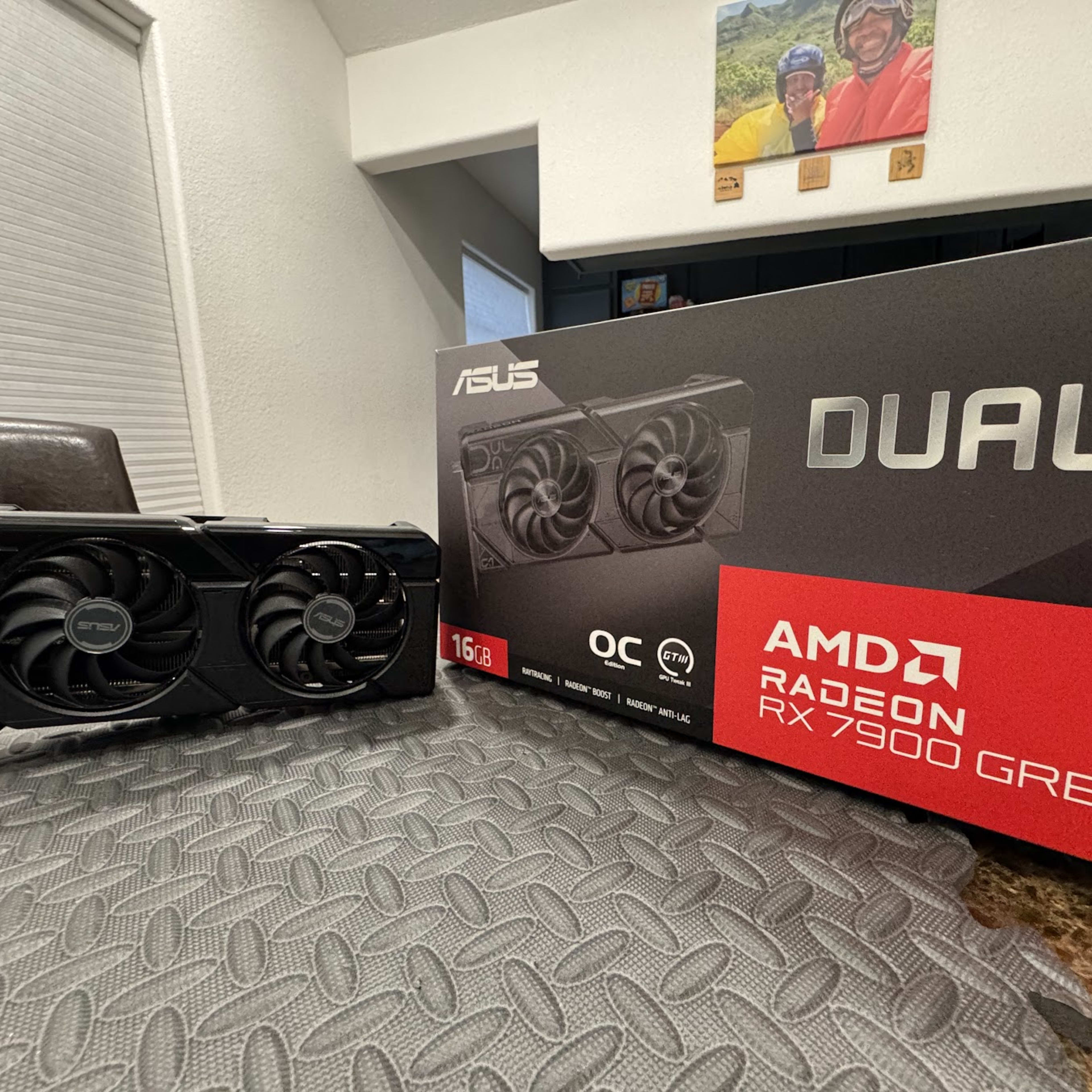 ASUS Dual Radeon™ RX 7900 GRE OC Edition 16GB GDDR6 | Jawa ASUS Dual Radeon™ RX 7900 GRE OC Edition 16GB GDDR6 | Jawa