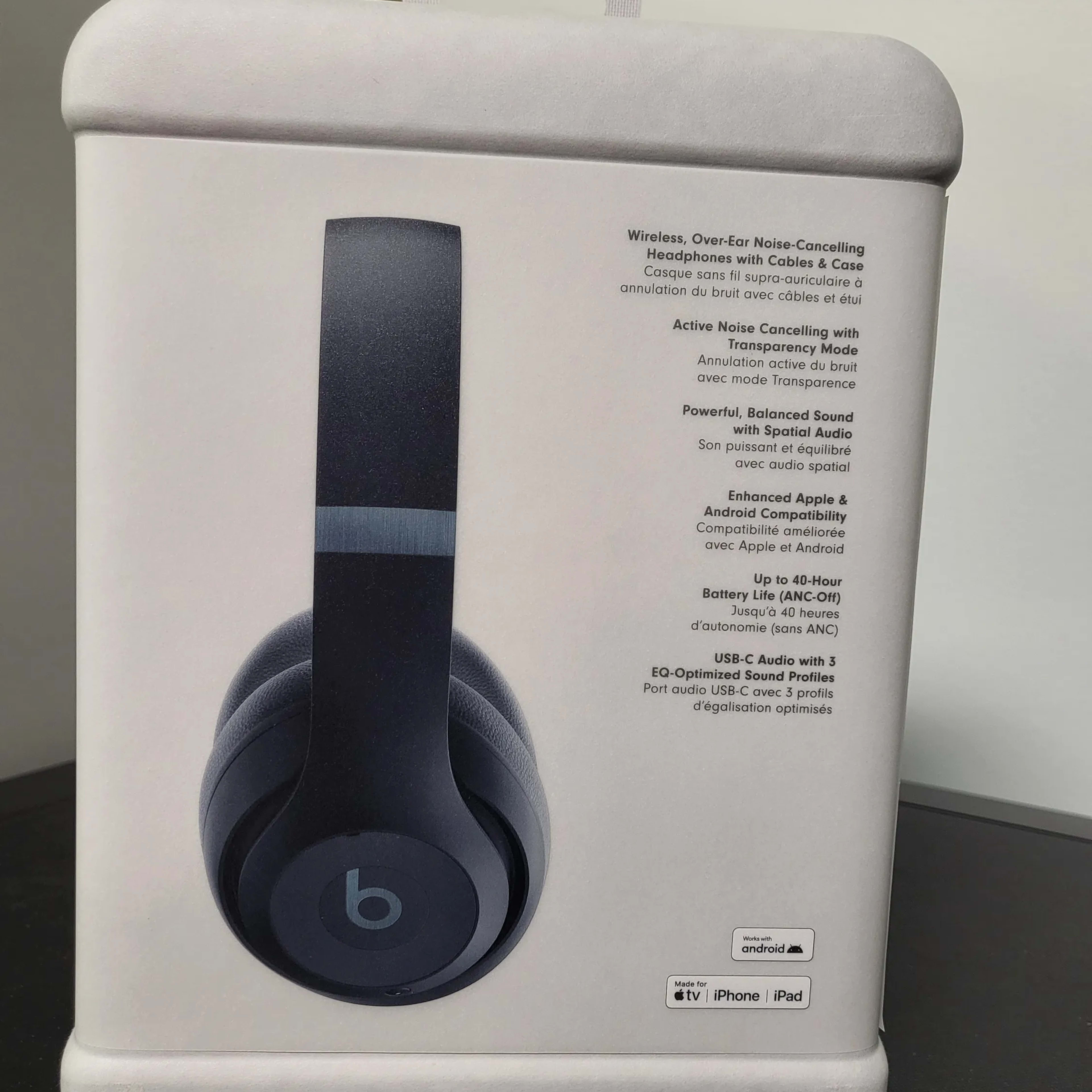 BNIB Beats Studio Pro