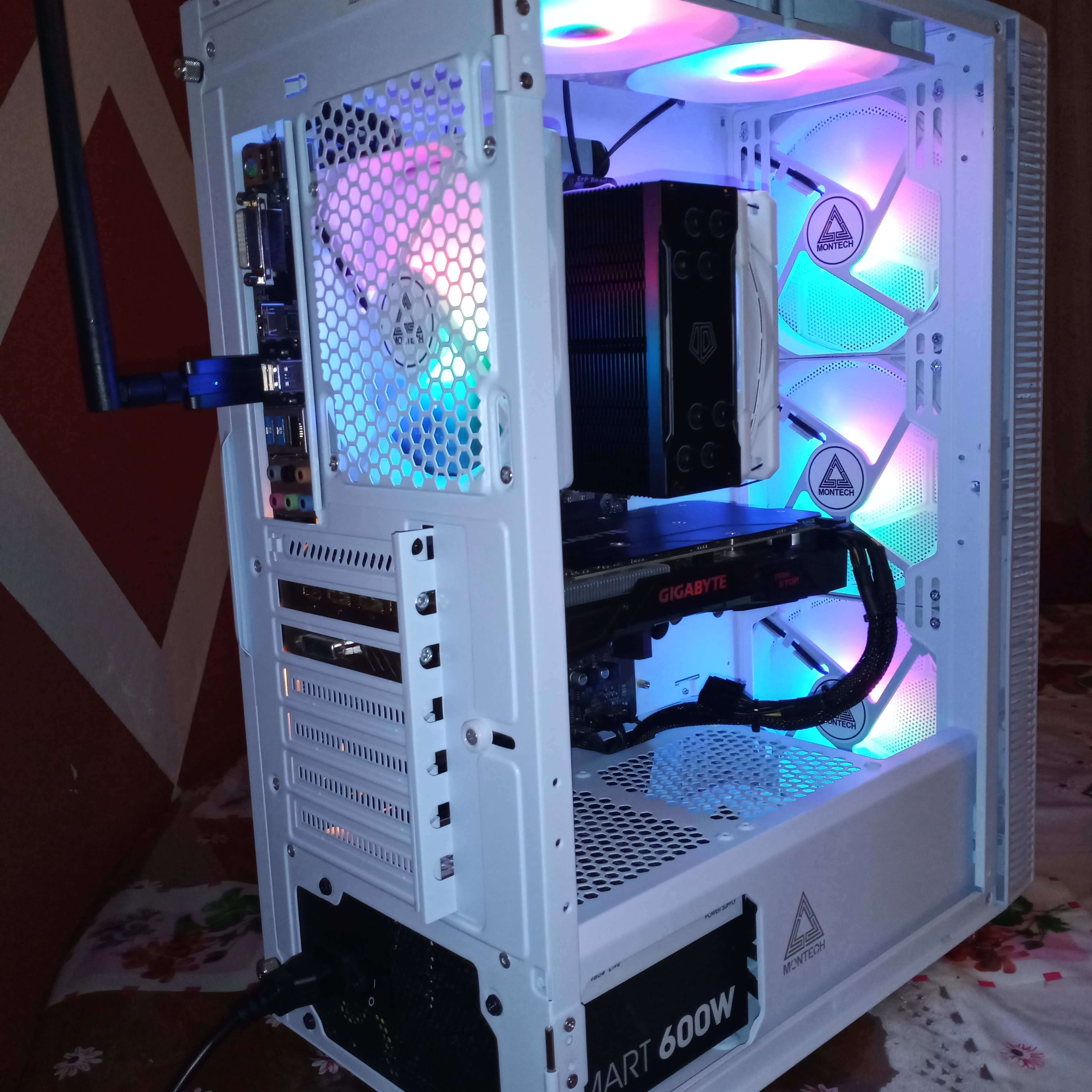 PIXIE✨| i7-9700F & GTX 1080| 32gb DDR4 + 1.2TB SSD Gaming PIXIE✨| i7-9700F & GTX 1080| 32gb DDR4 + 1.2TB SSD Gaming