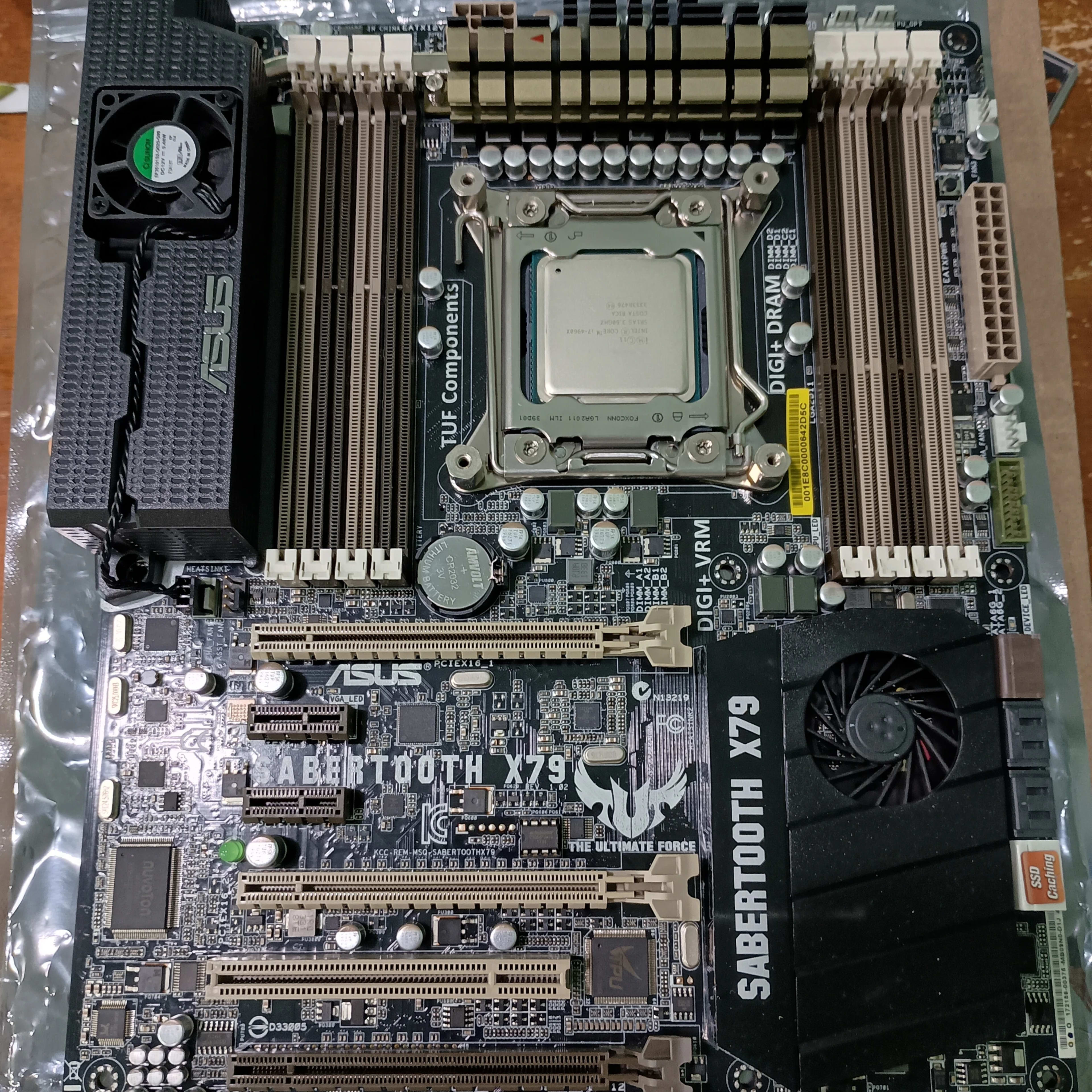 ASUS TUF SABERTOOTH X79セット ASUS TUF Sabertooth X79 review