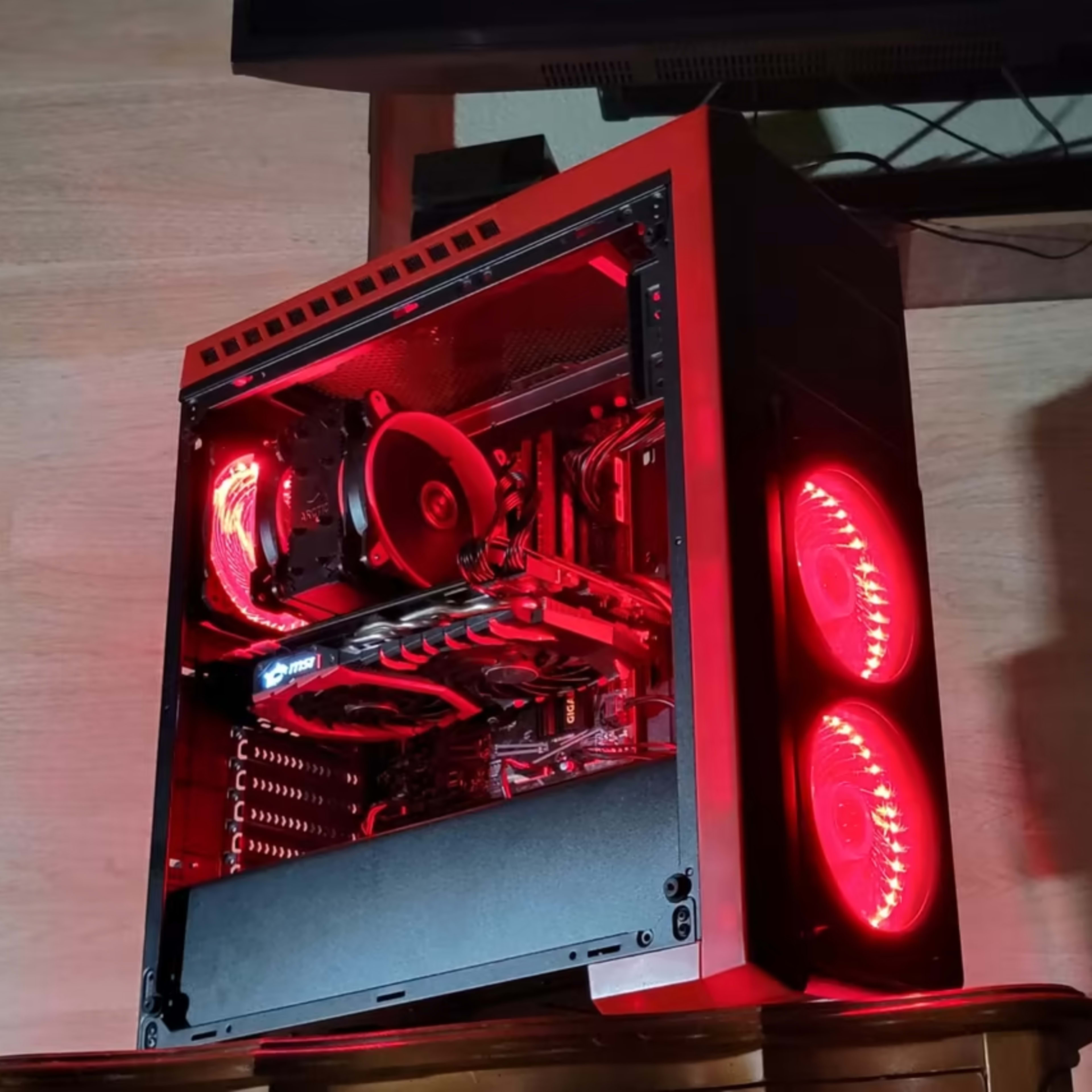 'Crimson Tower' Intel 10thGen i7 with Nvida 1070