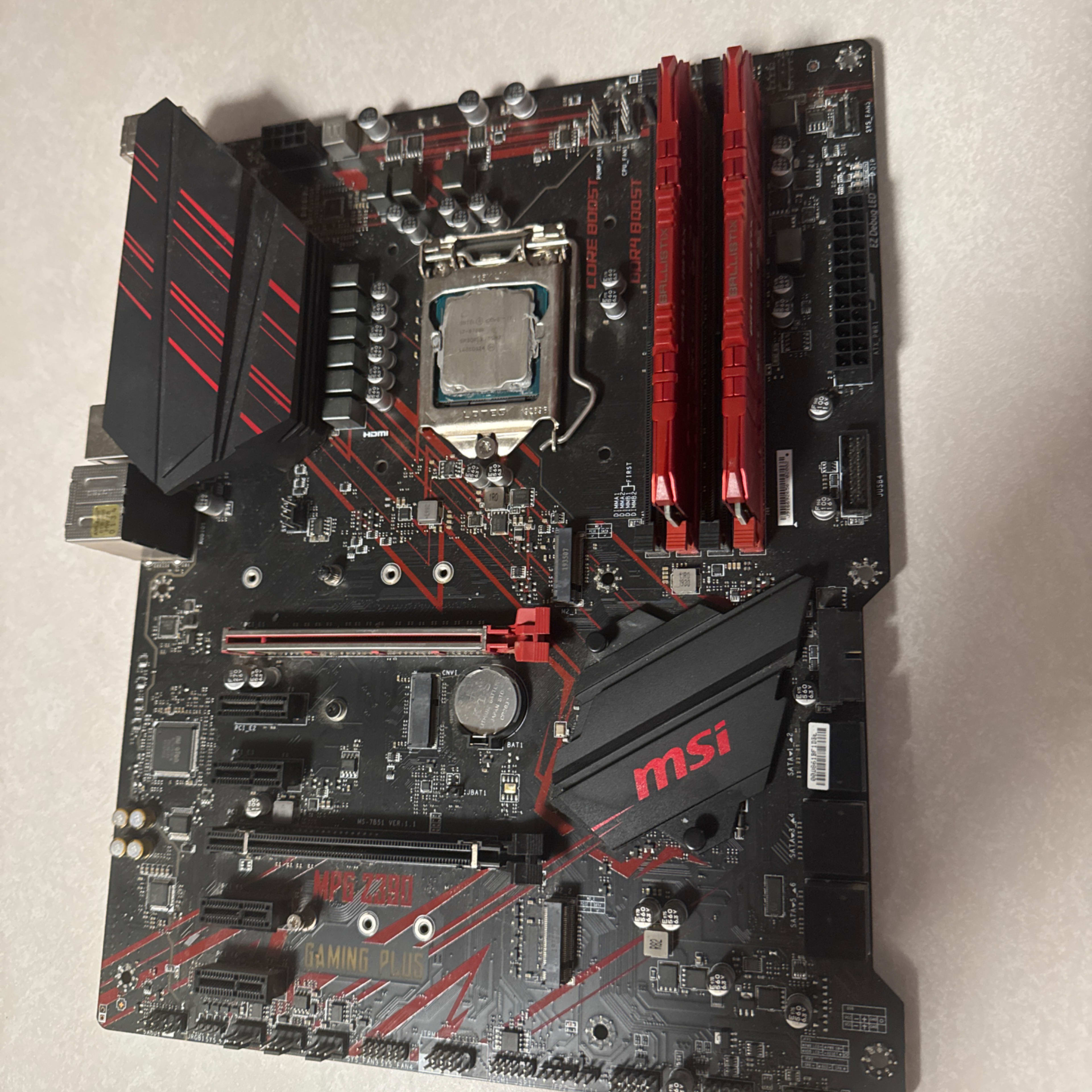 i7 8700K 16GB Crucial Ballistix DDR4 and MSI MPG Z390 Gaming i7 8700K 16GB Crucial Ballistix DDR4 and MSI MPG Z390 Gaming