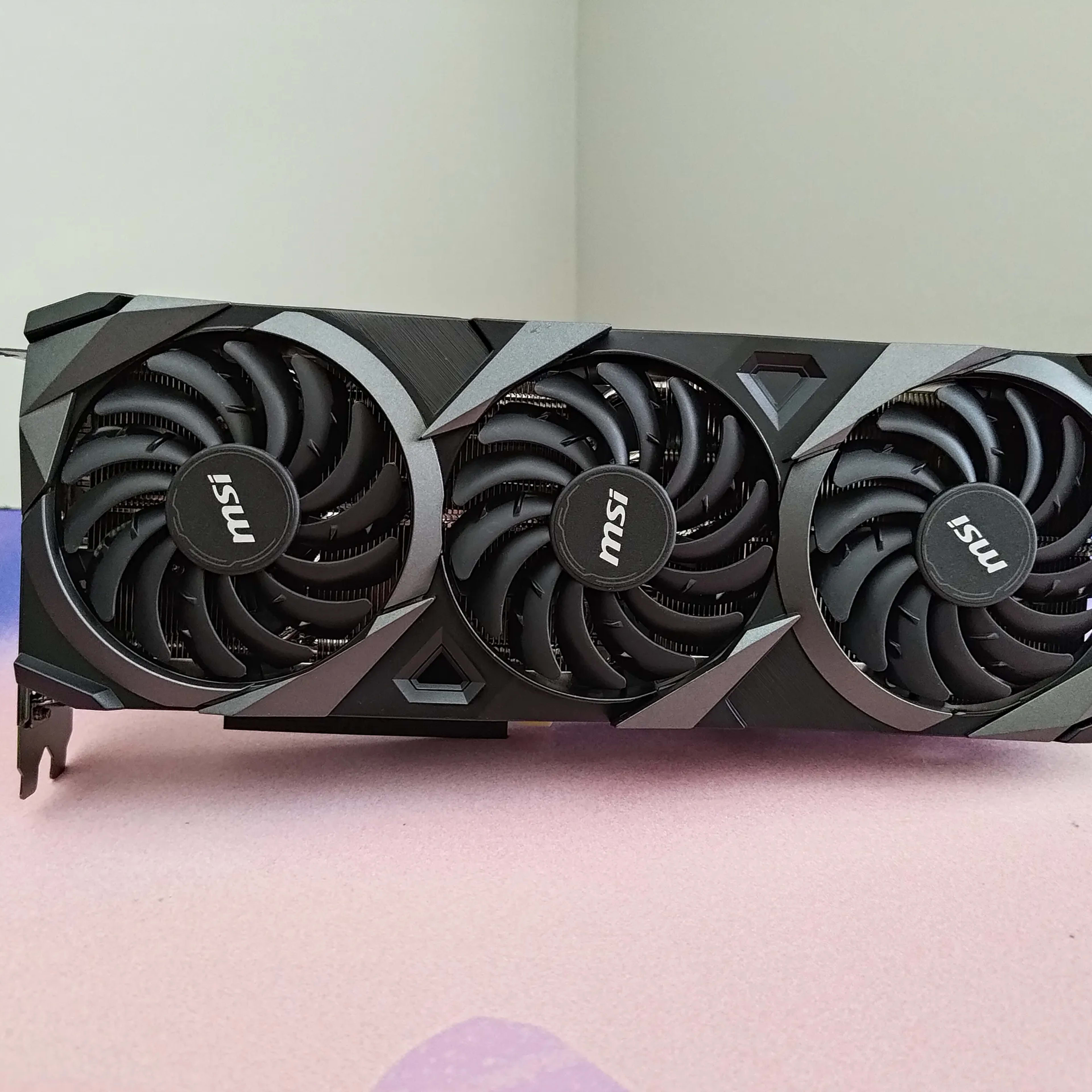 MSI Ventus 3x RTX 3070Ti | Jawa