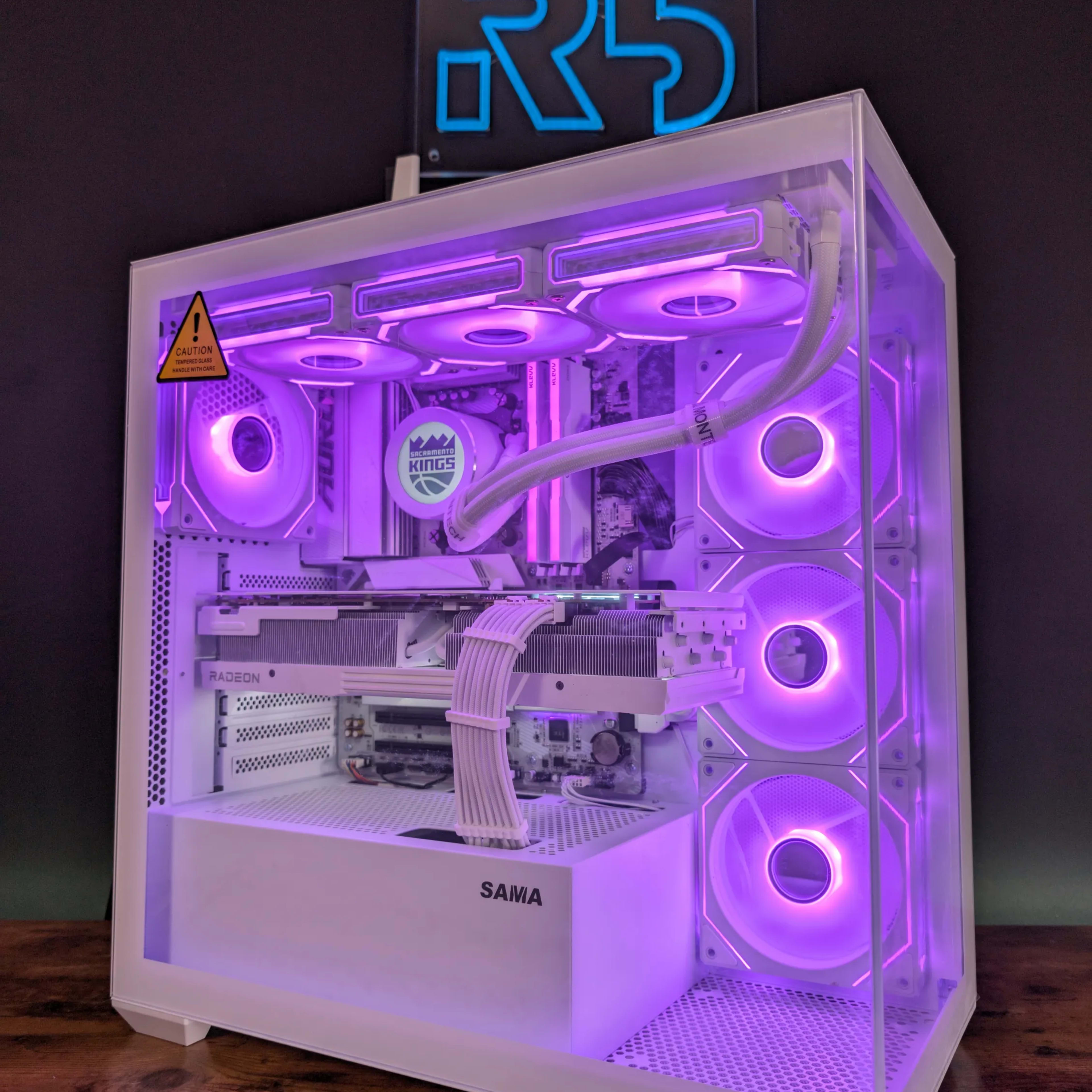 RX 7900XT 20GB // Ryzen 7800x3D // 32GB DDR5 // 2TB Gen4 RX 7900XT 20GB // Ryzen 7800x3D // 32GB DDR5 // 2TB Gen4