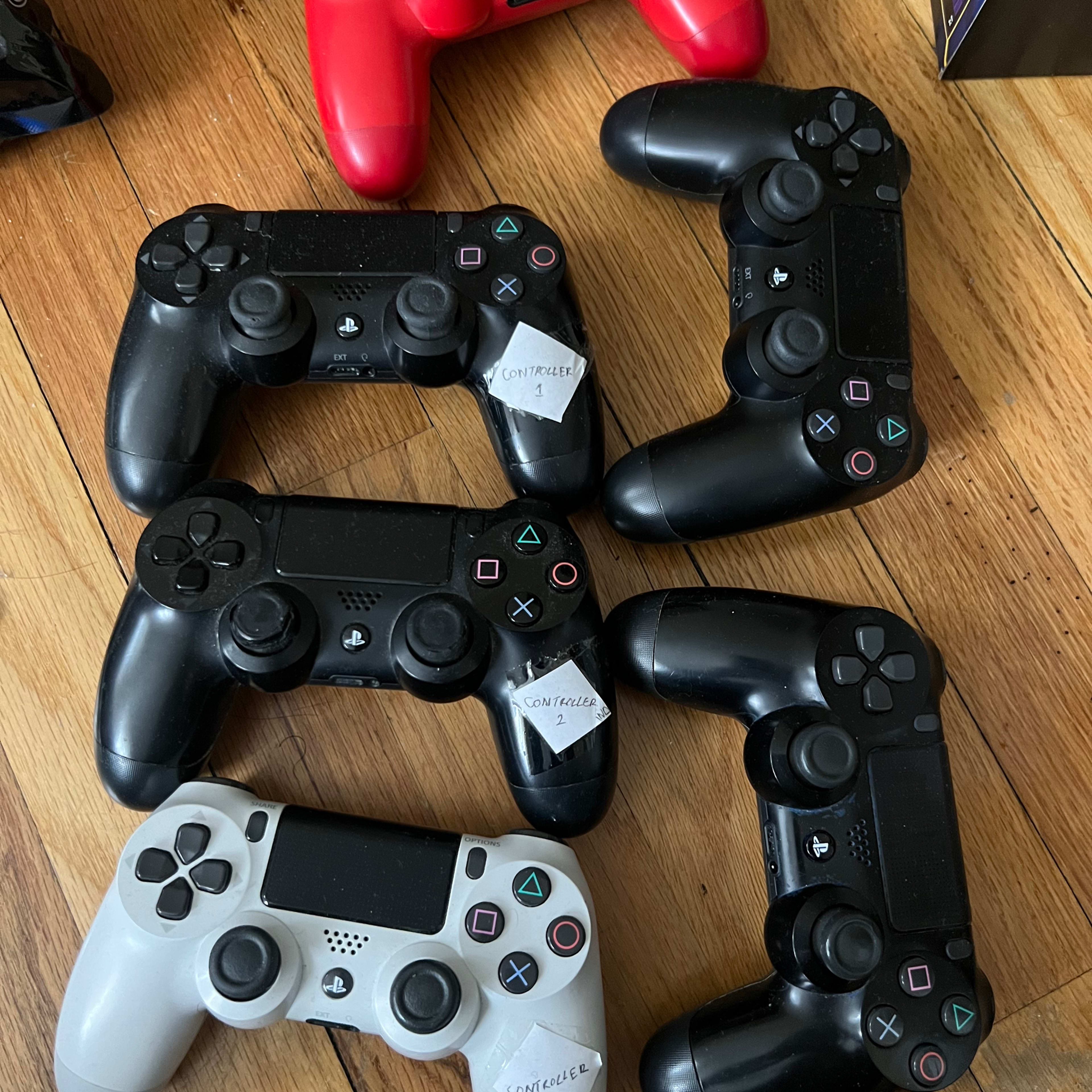 6 Non-Functional DualShock 4 Controllers