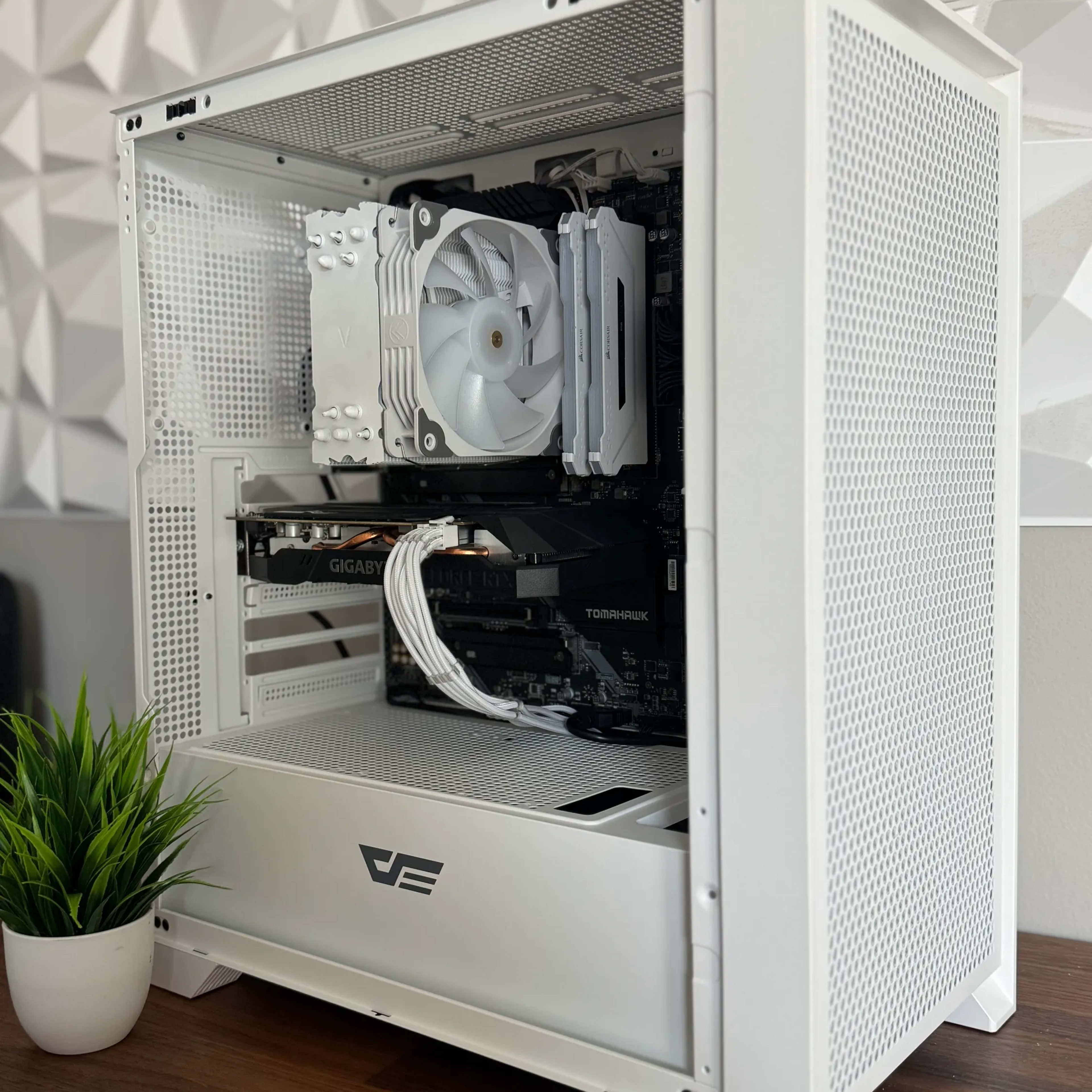 Custom White Gaming PC - Ryzen 5 5500 | RTX 2060 | Plug and Custom White Gaming PC - Ryzen 5 5500 | RTX 2060 | Plug and